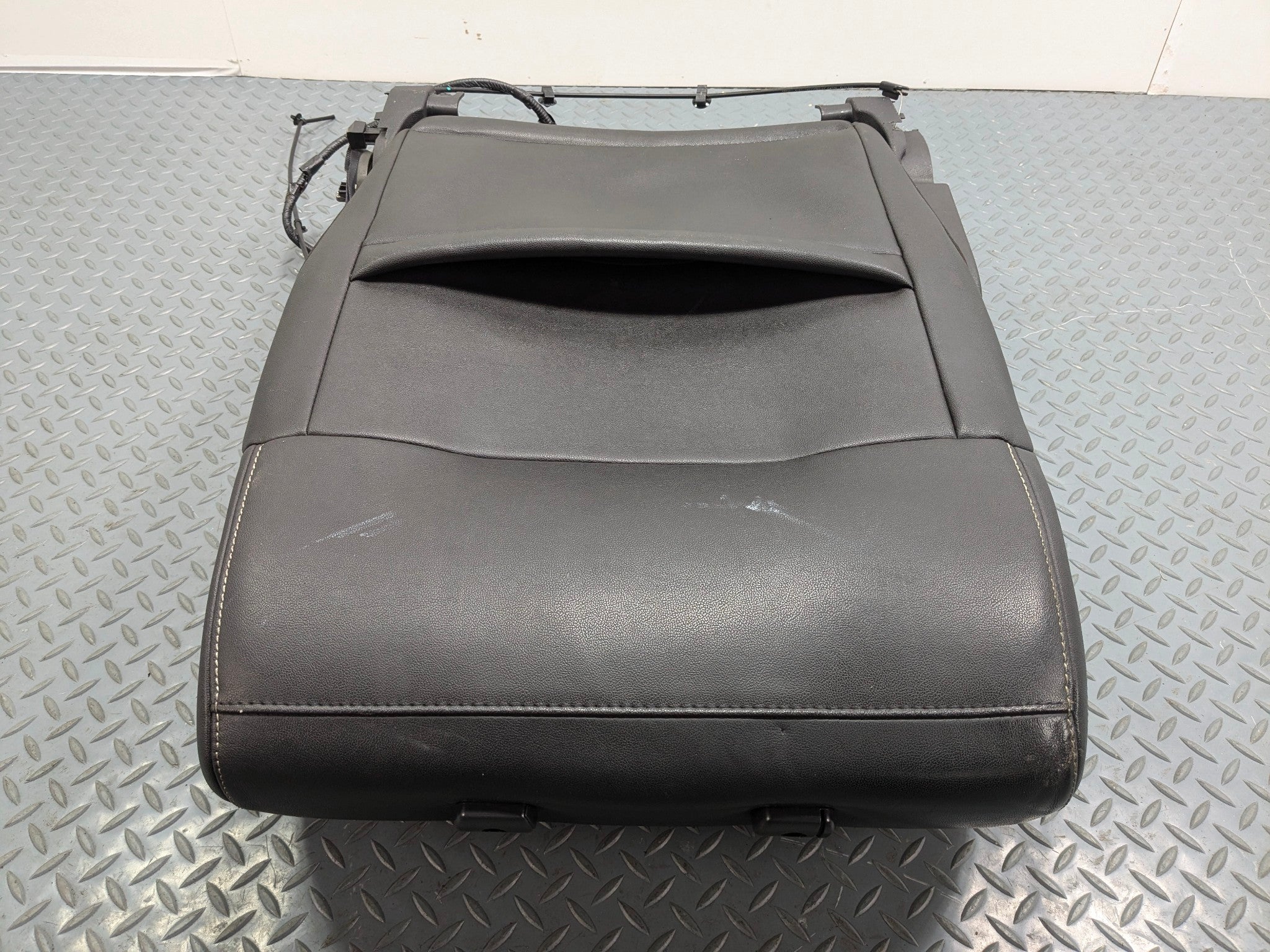 2009 - 2012 OEM FORD FLEX FRONT RIGHT SIDE UPPER SEAT CUSHION LEATHER BLACK