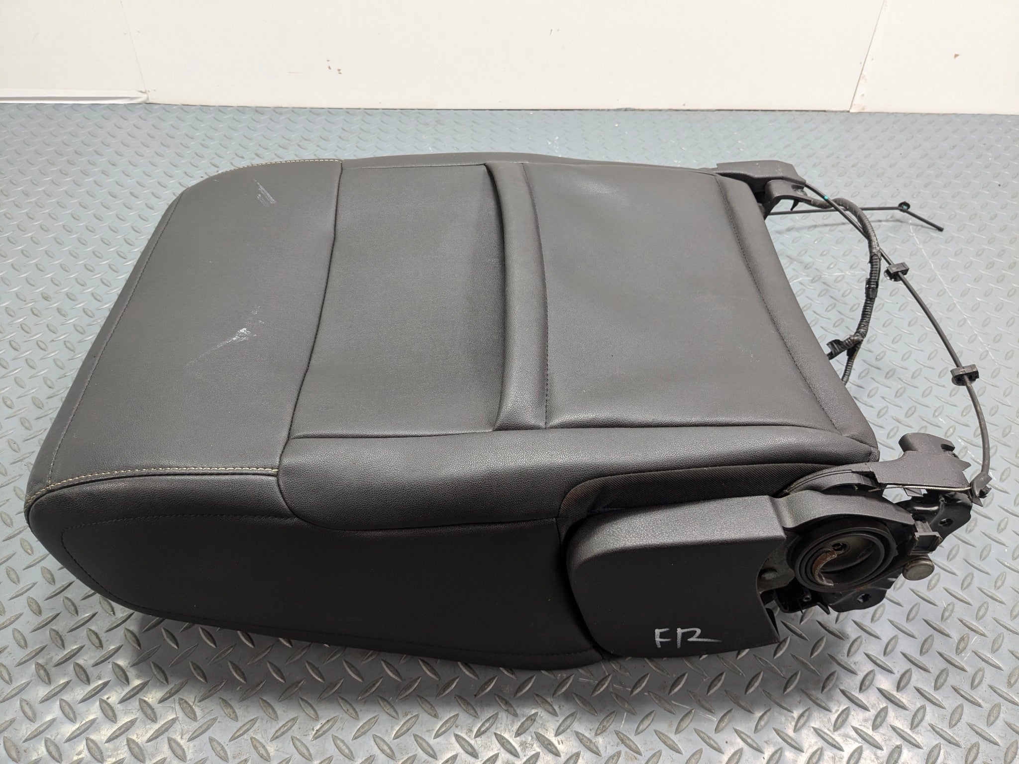 2009 - 2012 OEM FORD FLEX FRONT RIGHT SIDE UPPER SEAT CUSHION LEATHER BLACK
