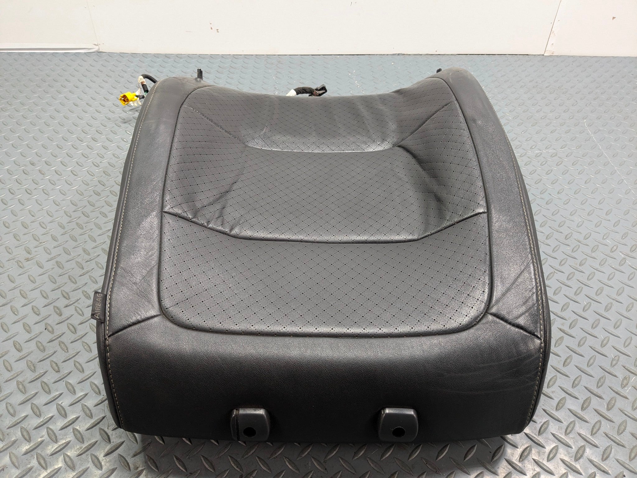 09 - 12 OEM FORD FLEX FRONT LEFT DRIVER SIDE UPPER SEAT CUSHION LEATHER BLACK