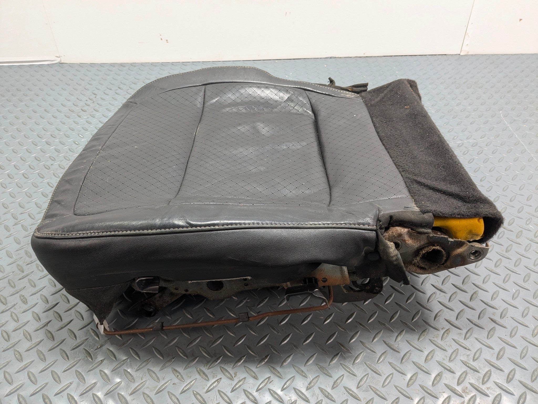 09 - 12 OEM FORD FLEX FRONT LEFT DRIVER SIDE LOWER SEAT CUSHION LEATHER BLACK