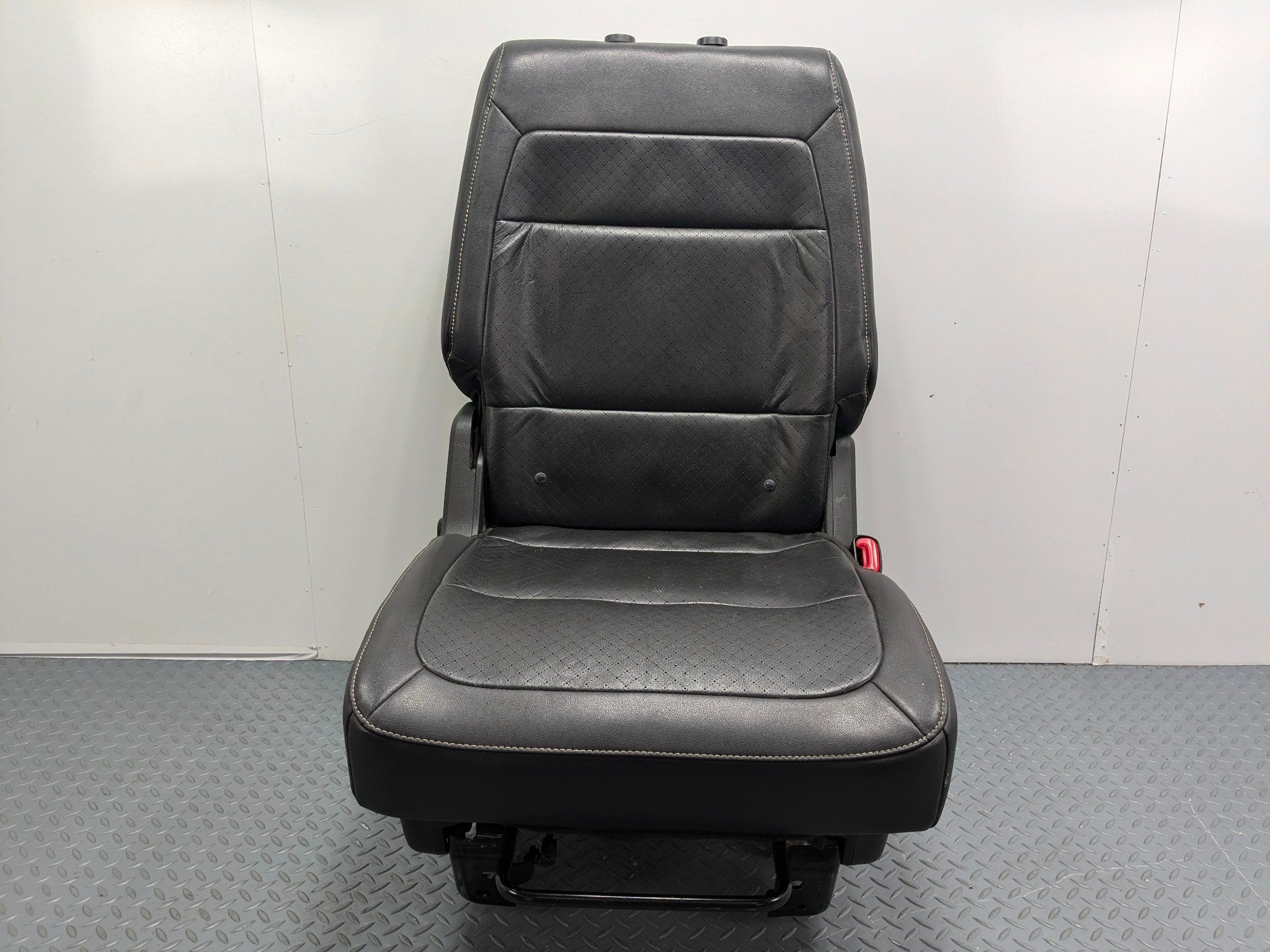 2009 - 2012 OEM FORD FLEX REAR RIGHT SIDE 2ND ROW SEAT ASSEMBLY LEATHER BLACK