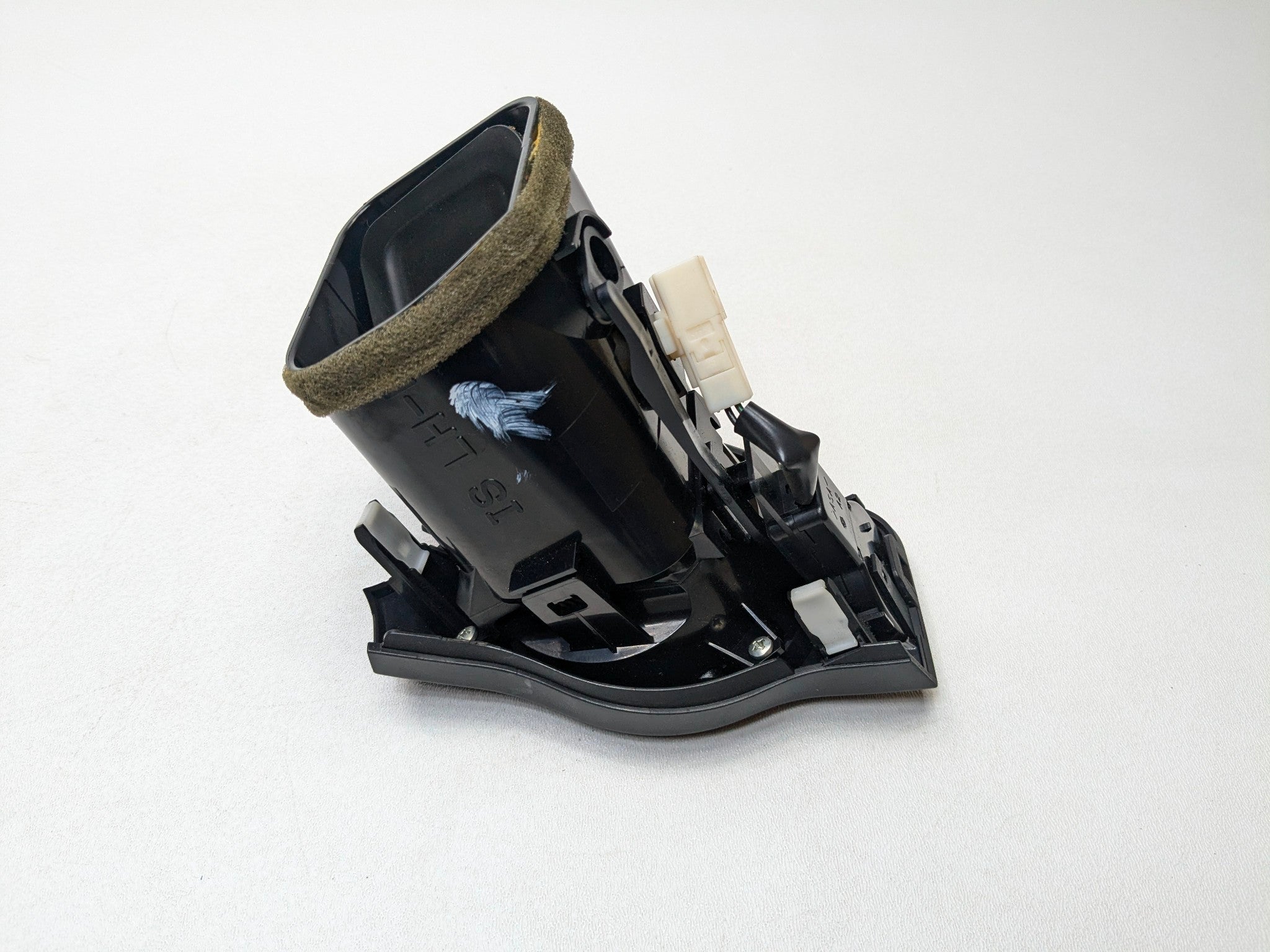 06 - 08 OEM LEXUS IS250 FRONT RIGHT PASSENGER SIDE DASH PANEL AC HEATER AIR VENT