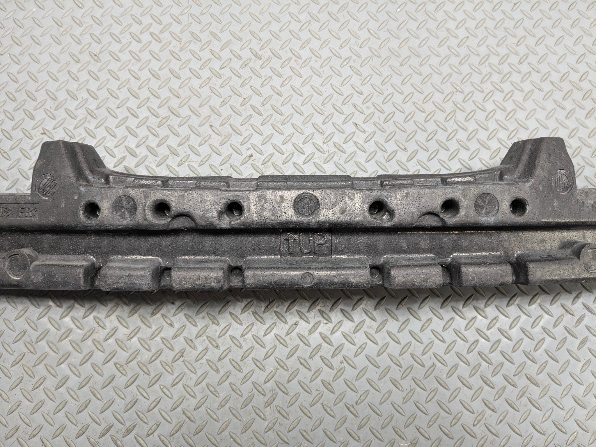06 - 08 OEM LEXUS IS250 FRONT BUMPER REINFORCEMENT IMPACT ENERGY ABSORBER FOAM