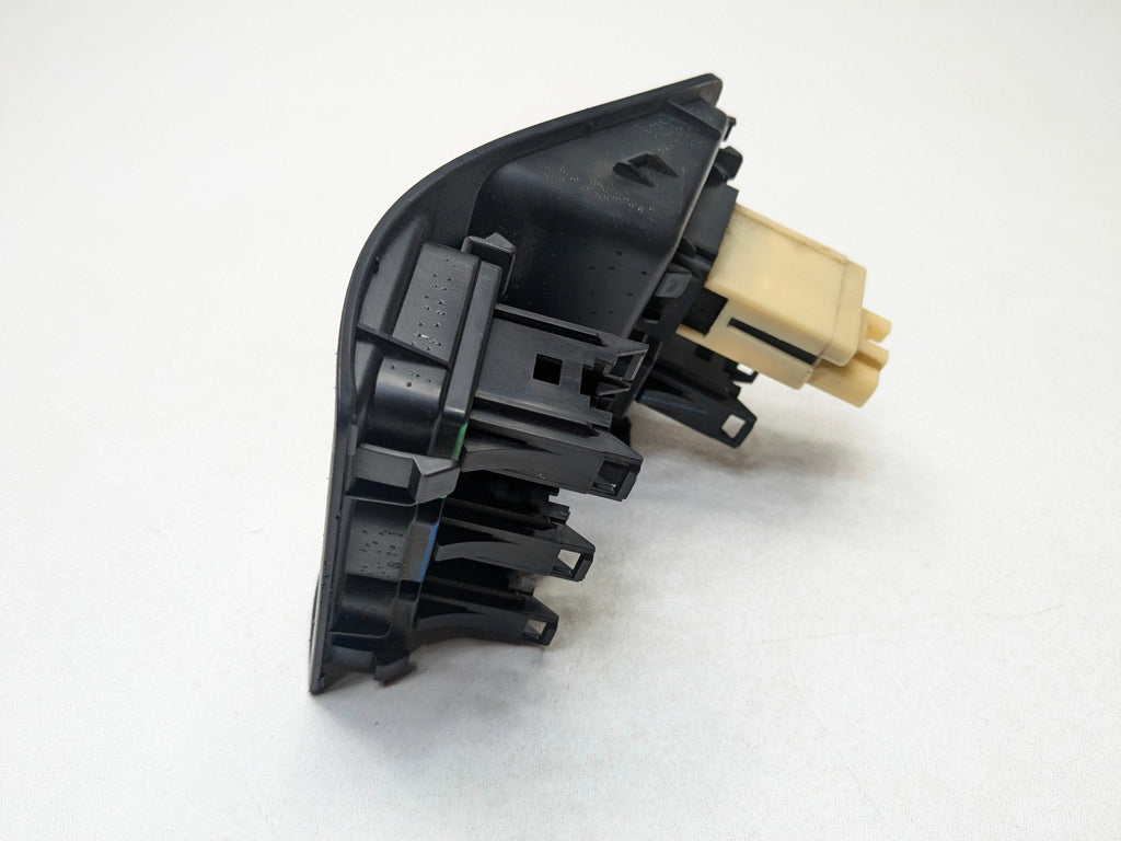 06 - 08 OEM LEXUS IS250 DASH FUEL DOOR AND TAILGATE RELEASE CONTROL SWITCH PANEL