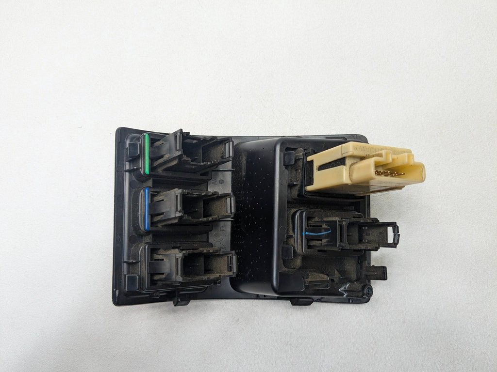 06 - 08 OEM LEXUS IS250 DASH FUEL DOOR AND TAILGATE RELEASE CONTROL SWITCH PANEL