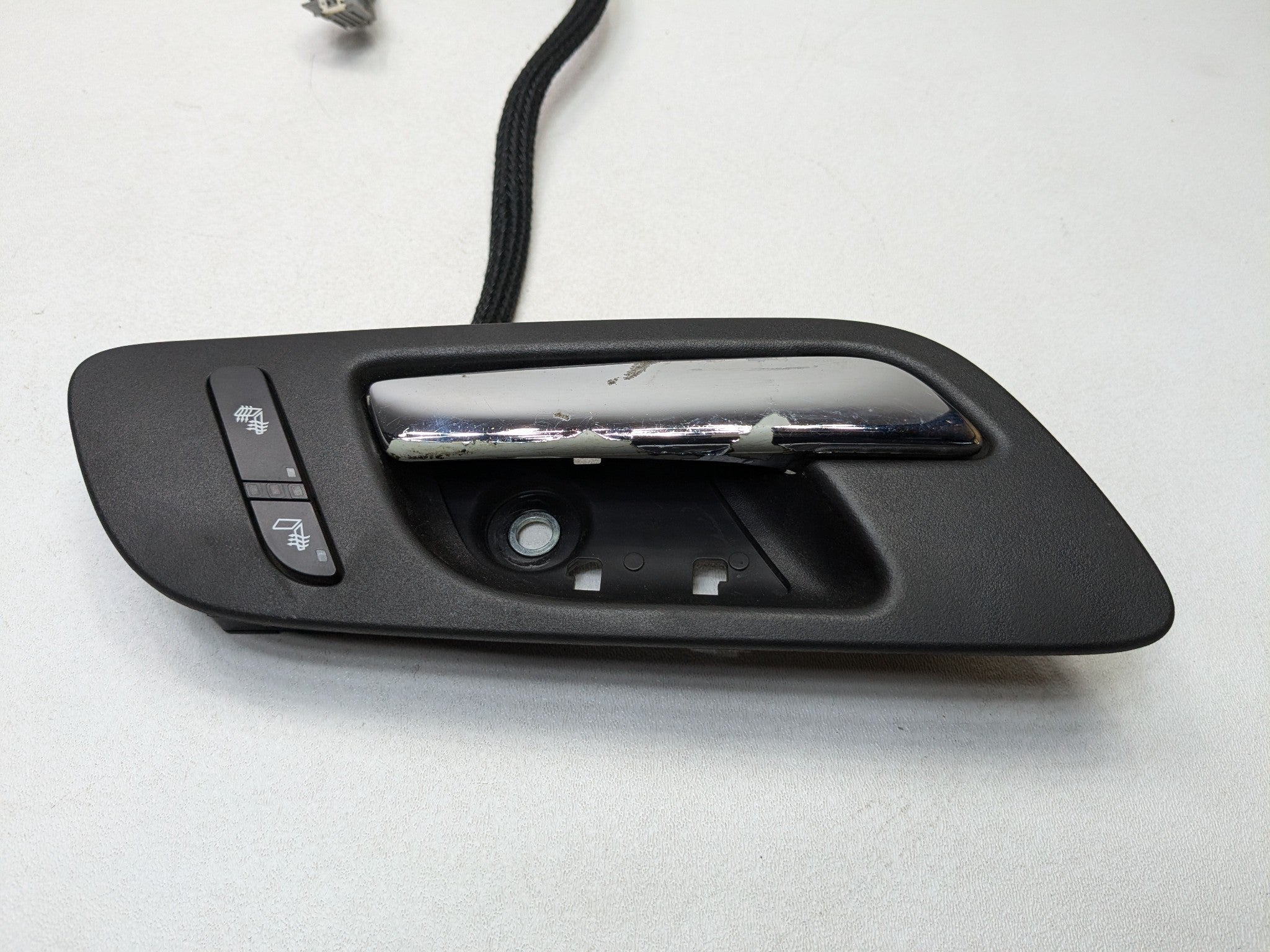 08 - 09 OEM CHEVROLET TAHOE HYBRID FRONT LEFT DRIVER SIDE INTERIOR DOOR HANDLE