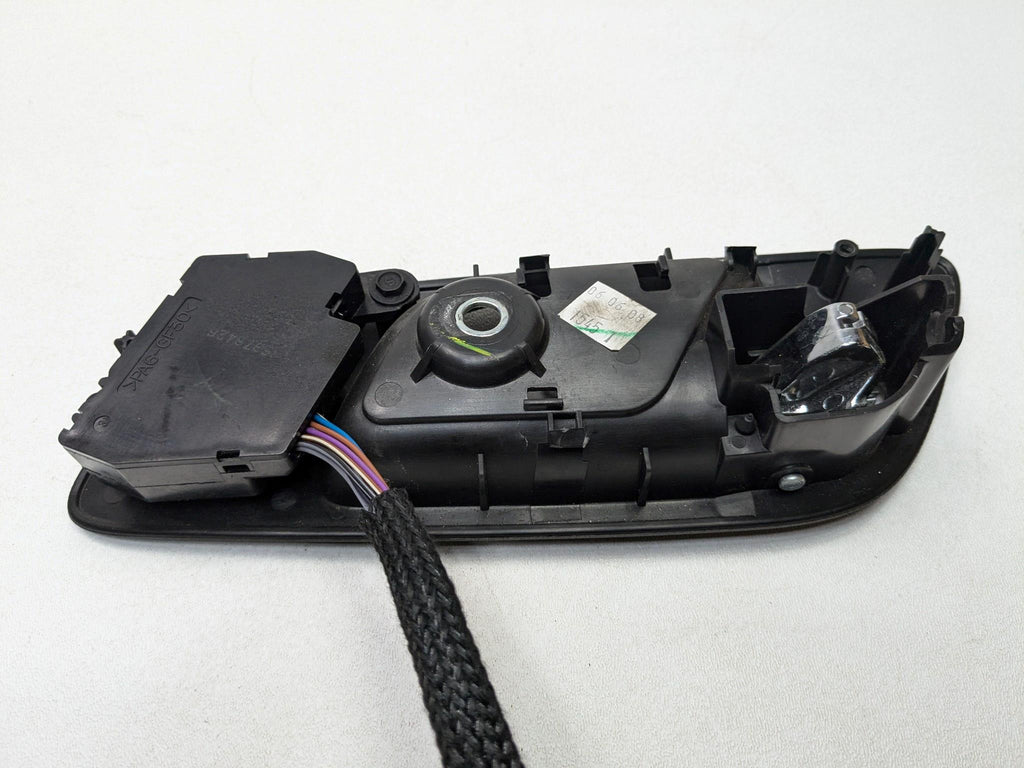 08 - 09 OEM CHEVROLET TAHOE HYBRID FRONT LEFT DRIVER SIDE INTERIOR DOOR HANDLE