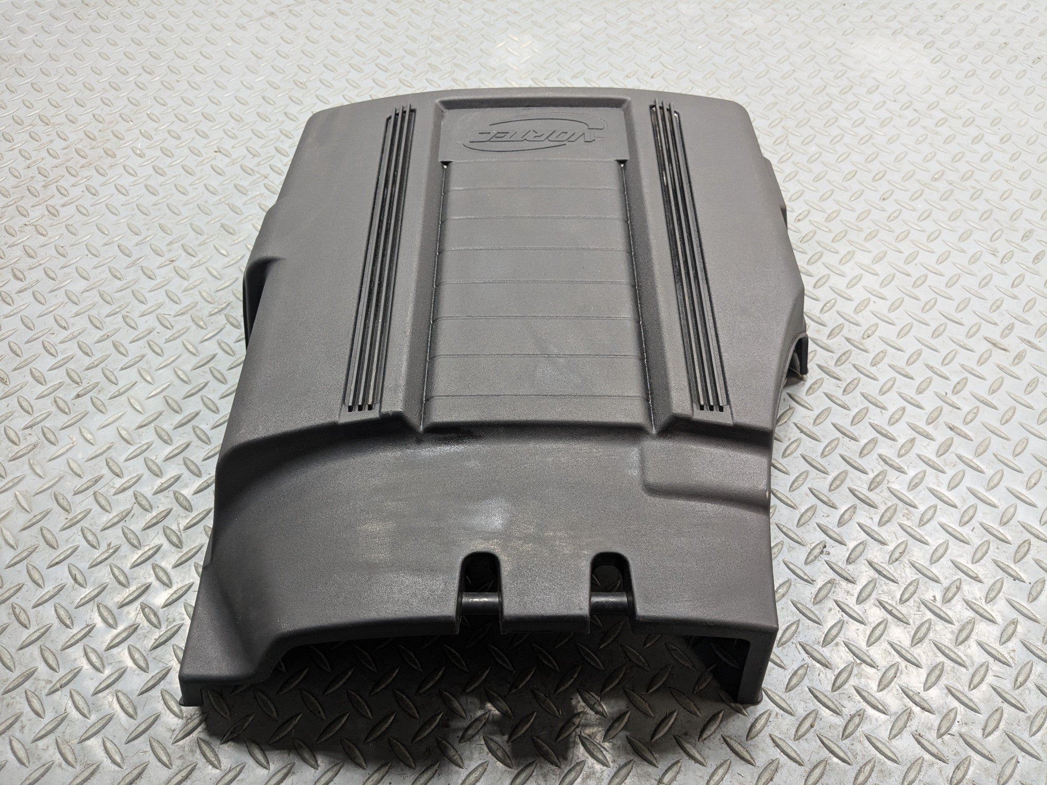 08 - 09 OEM CHEVROLET TAHOE HYBRID UPPER TOP ENGINE APPEARANCE COVER ASSEMBLY