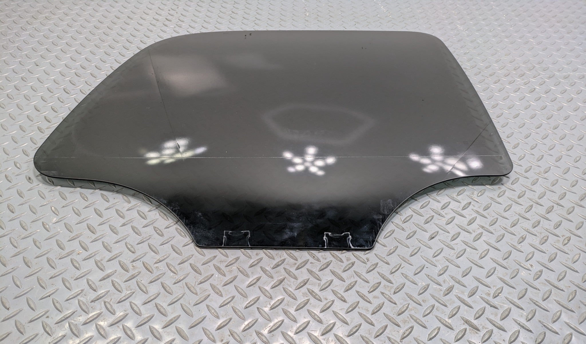 08 - 09 OEM CHEVROLET TAHOE HYBRID REAR RIGHT PASSENGER SIDE DOOR WINDOW GLASS