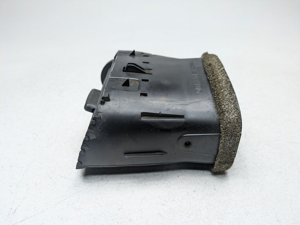 08 - 09 OEM CHEVROLET TAHOE HYBRID FRONT RIGHT SIDE AC AIR HEATER VENTS ASSEMBLY