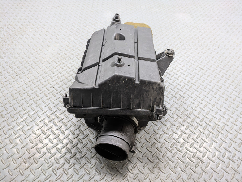 08 - 09 OEM CHEVROLET TAHOE HYBRID ENGINE AIR CLEANER FILTER BOX ASSEMBLY 6.0L