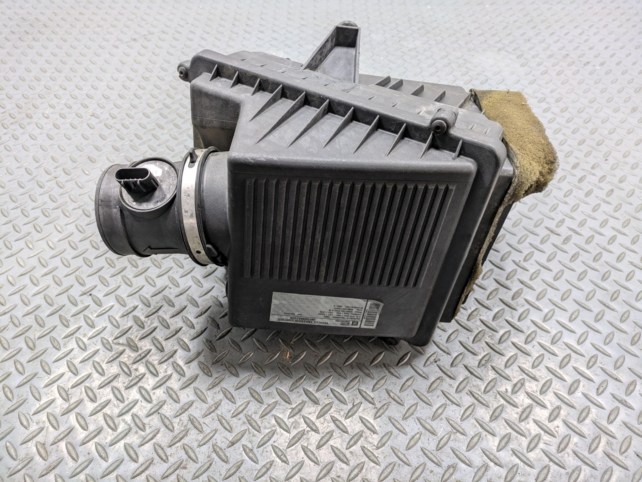 08 - 09 OEM CHEVROLET TAHOE HYBRID ENGINE AIR CLEANER FILTER BOX ASSEMBLY 6.0L