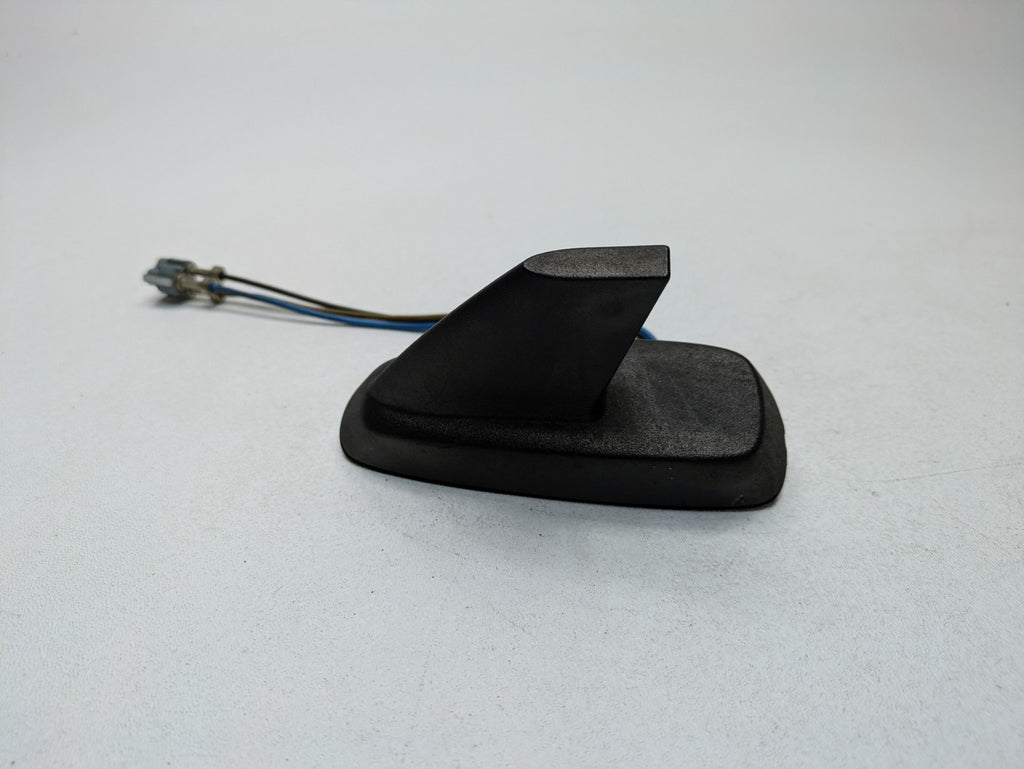 08 - 09 OEM CHEVROLET TAHOE HYBRID ROOF MOUNTED SHARK FIN RADIO ANTENNA BLACK