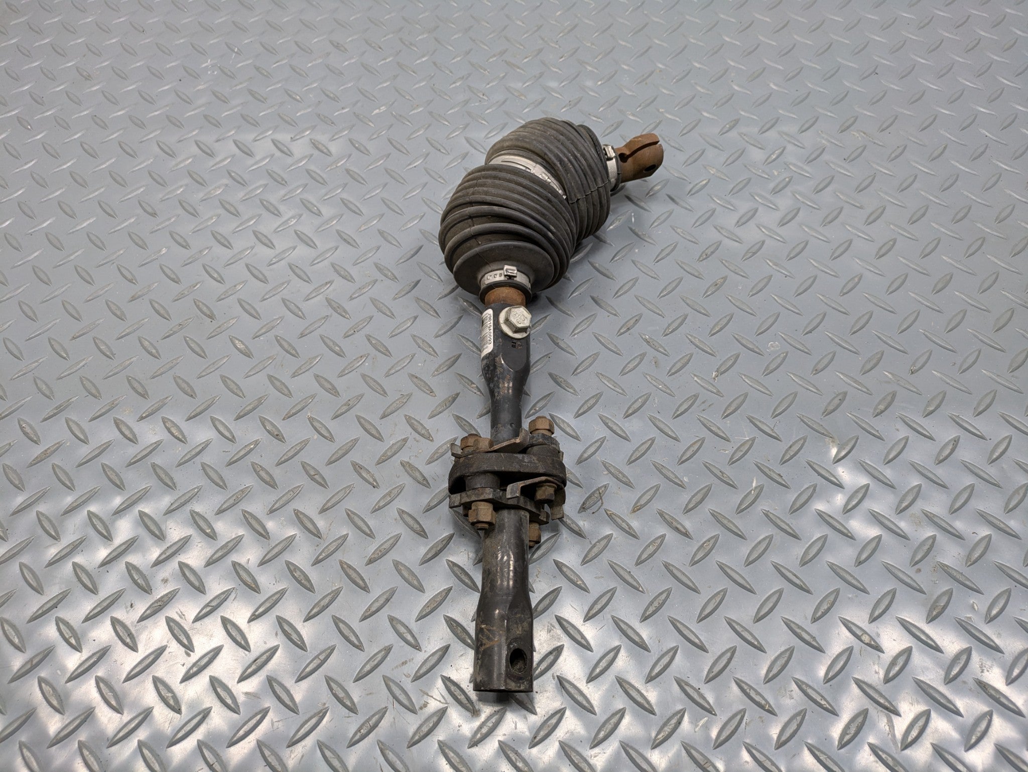 08 - 09 OEM CHEVROLET TAHOE HYBRID LOWER INTERMEDIATE STEERING SHAFT ASSEMBLY