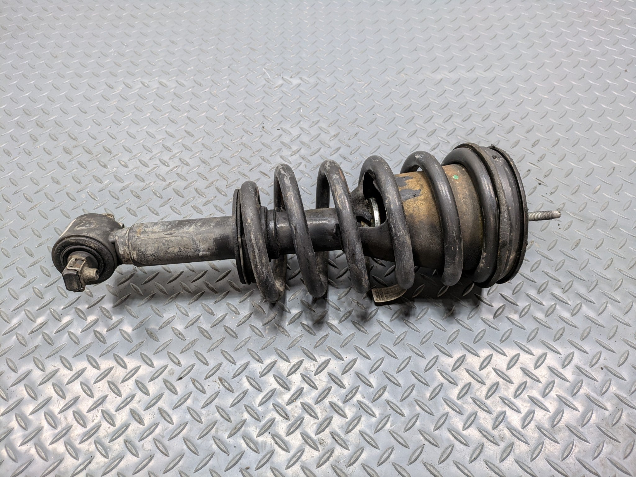 08 - 09 OEM CHEVROLET TAHOE HYBRID FRONT LEFT DRIVER SIDE SHOCK STRUT ASSEMBLY