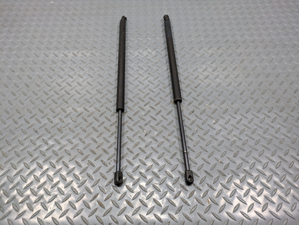 08 - 09 OEM CHEVROLET TAHOE HYBRID REAR LEFT AND RIGHT HATCH SUPPORT STRUTS SET