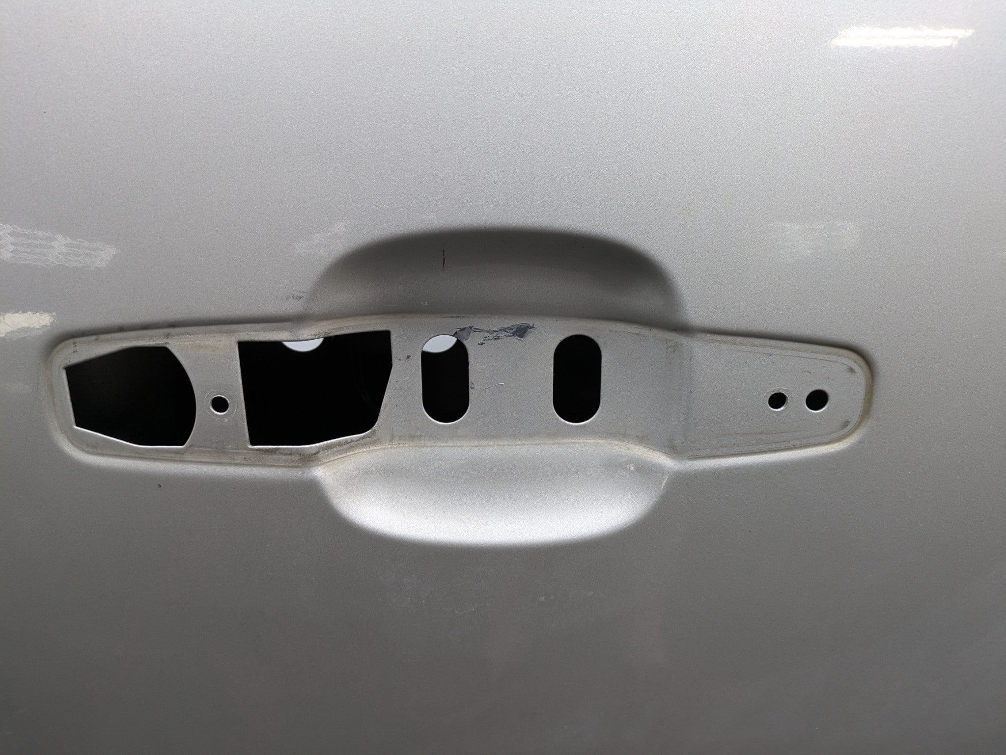 08 - 09 OEM CHEVROLET TAHOE HYBRID FRONT RIGHT PASSENGER SIDE DOOR SHELL PANEL