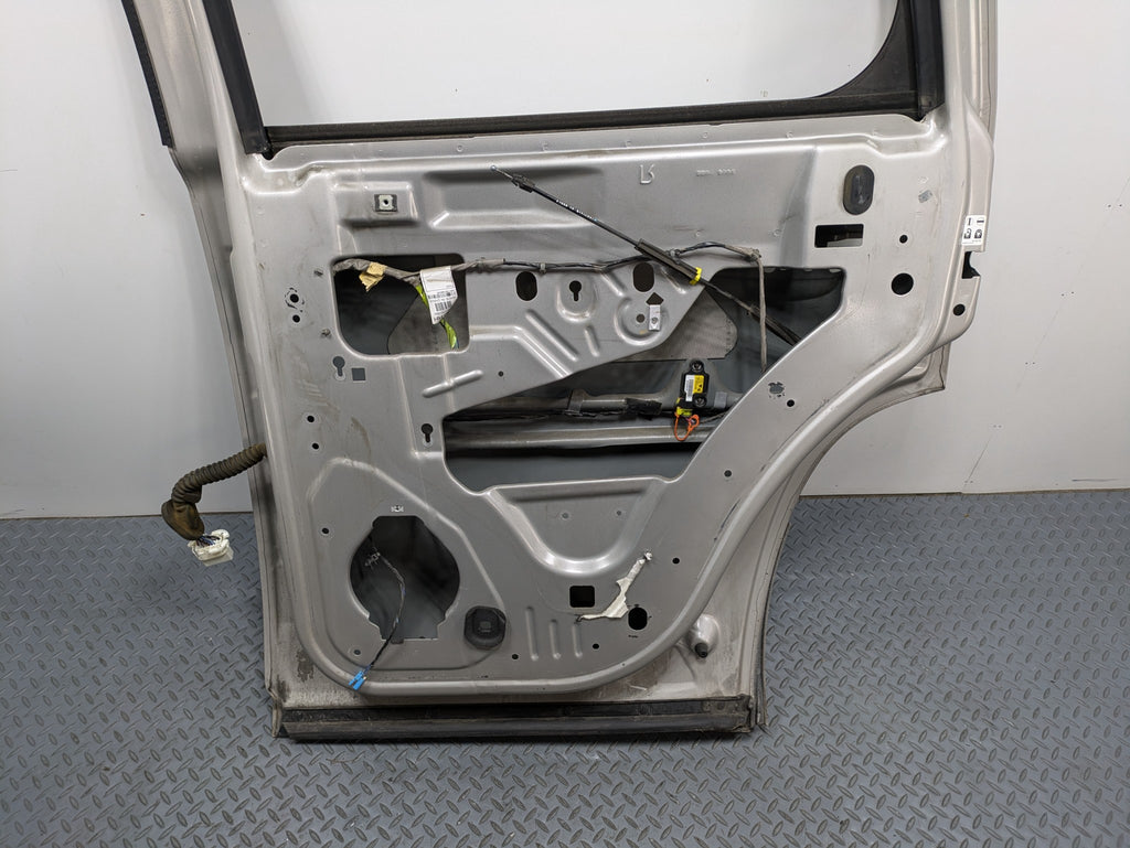 08 - 09 OEM CHEVROLET TAHOE HYBRID REAR RIGHT PASSENGER SIDE DOOR SHELL PANEL