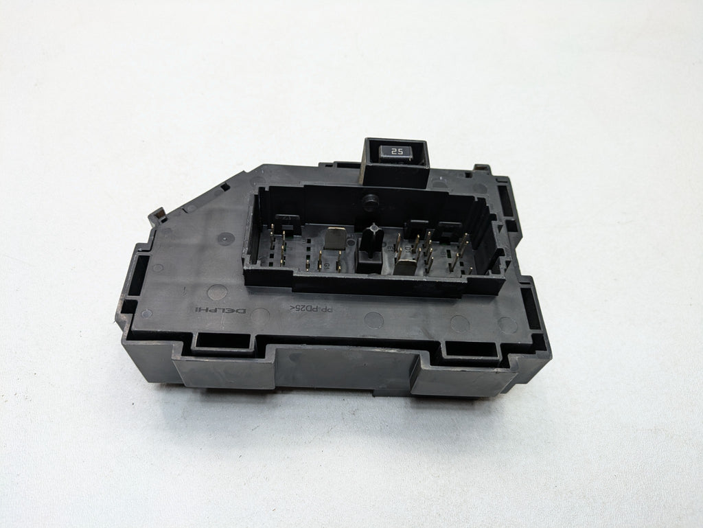 08 - 09 OEM CHEVROLET TAHOE HYBRID CABIN JUNCTION FUSE BOX RELAY CONTROL MODULE