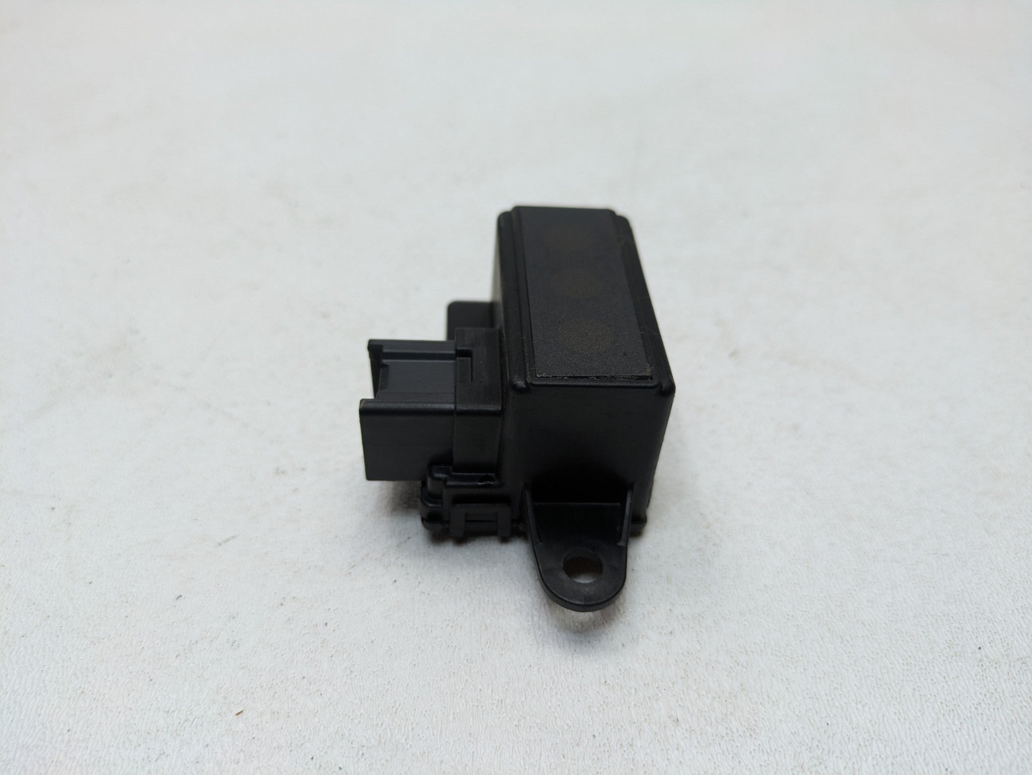 08 - 09 OEM CHEVROLET TAHOE HYBRID BACKUP REVERSE PARKING AID SENSOR INDICATOR