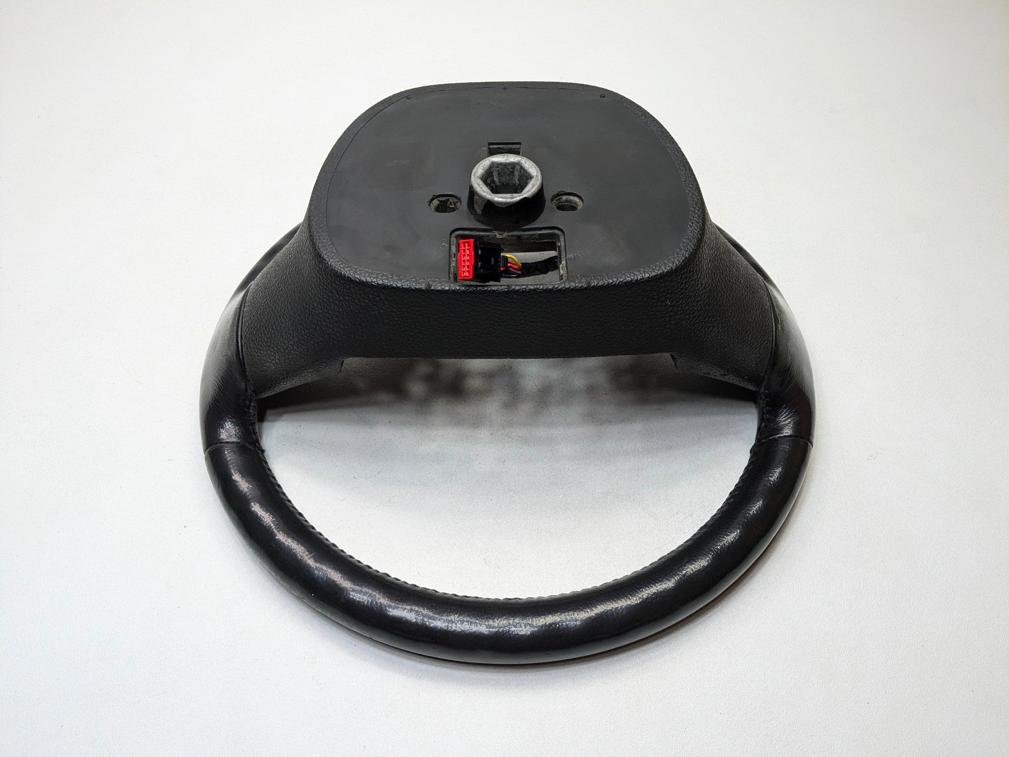 2006 - 2010 OEM FORD EXPLORER STEERING WHEEL WITH RADIO CONTROL SWITCHES BLACK