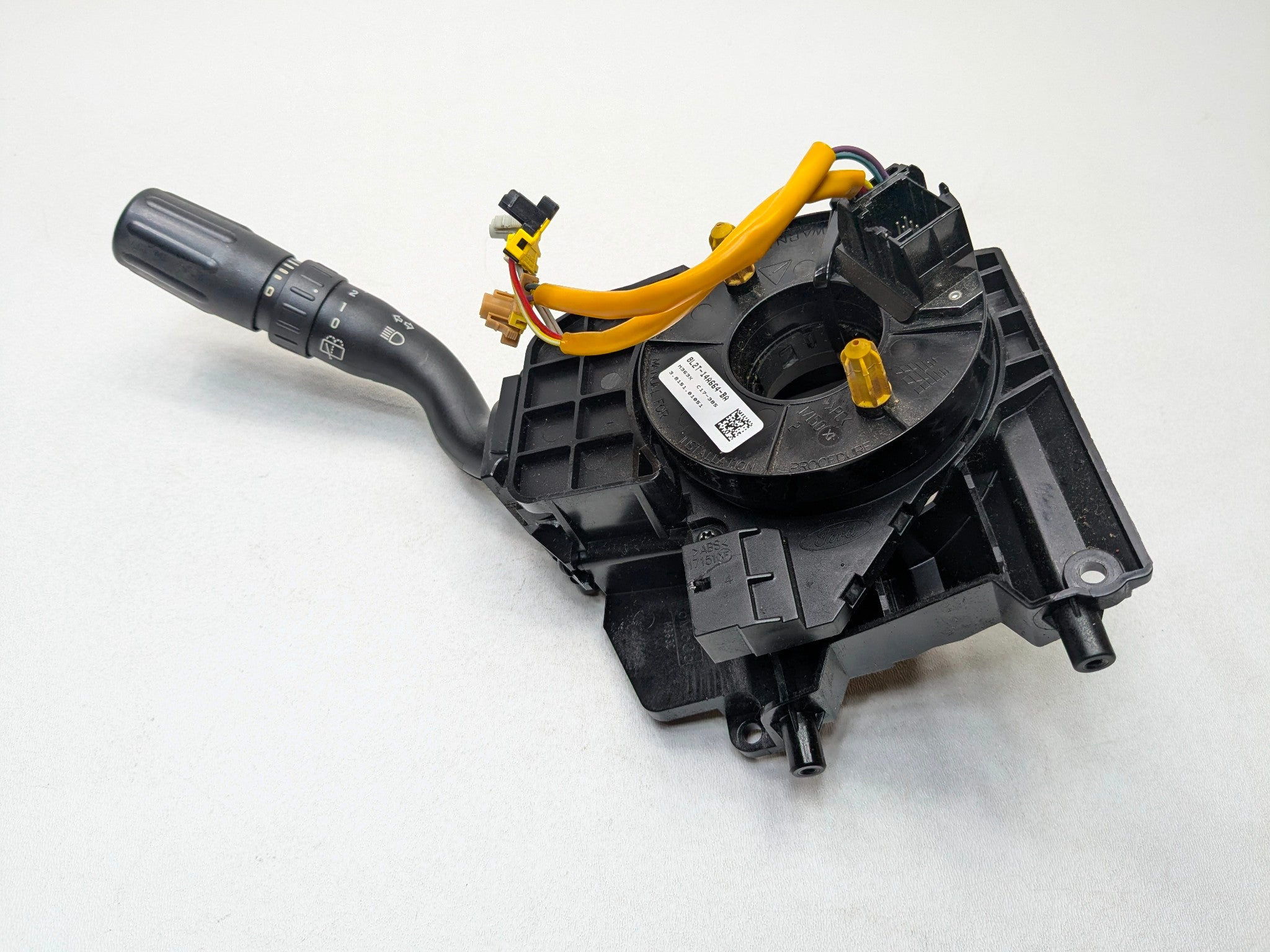 2006 - 2010 OEM FORD EXPLORER WINDSHIELD WIPER LEVER SWITCH WITH CLOCKSPRING