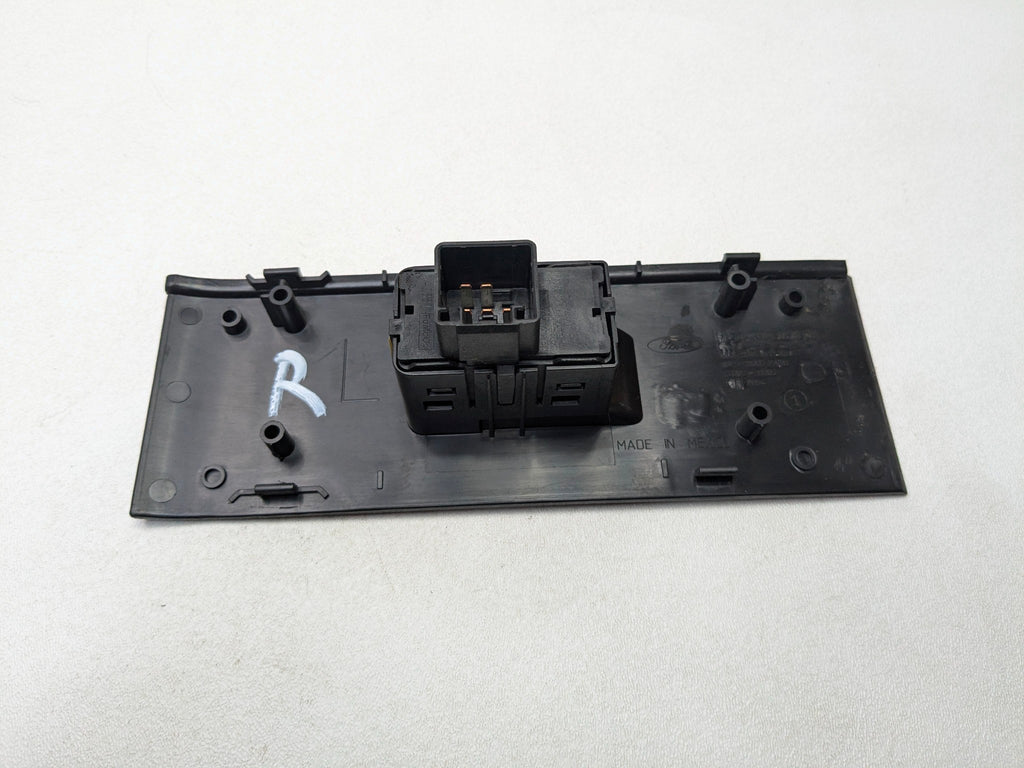 2006 - 2010 OEM FORD EXPLORER REAR RIGHT PASSENGER SIDE WINDOW CONTROL SWITCH
