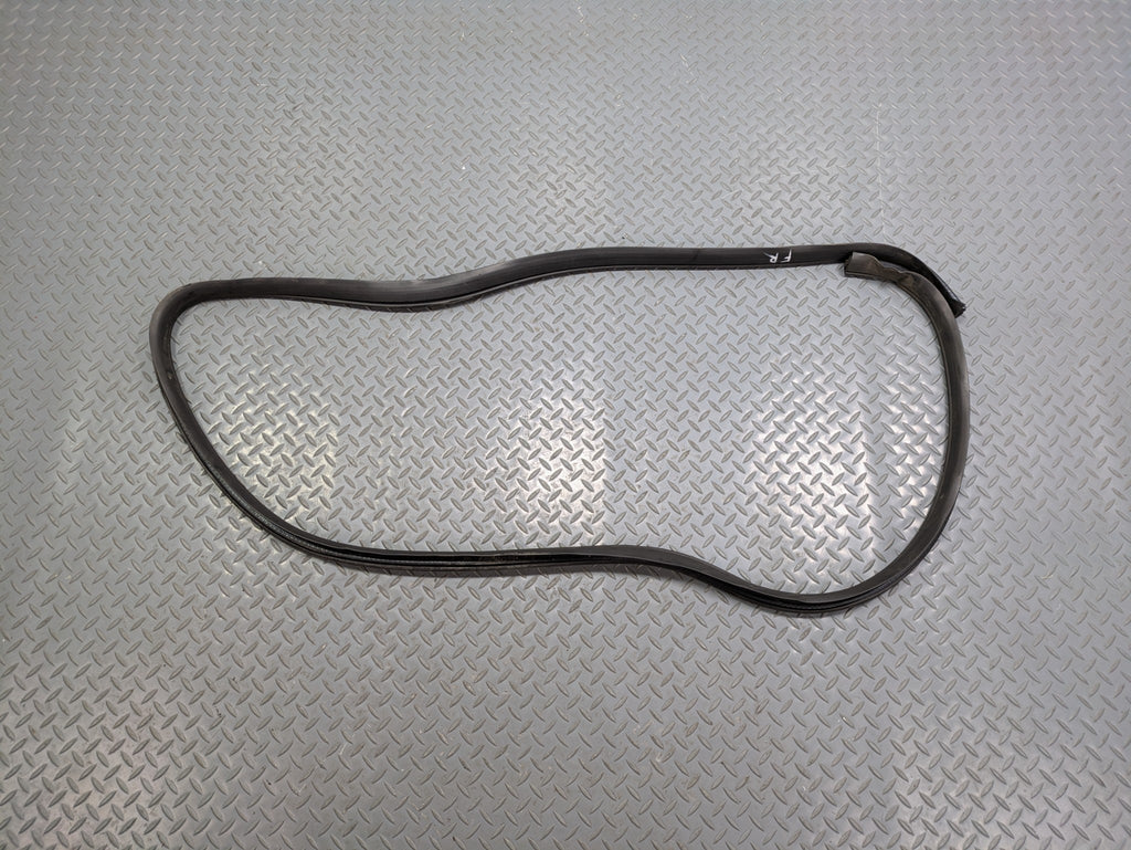 06 - 10 OEM FORD EXPLORER FRONT RIGHT PASSENGER SIDE WEATHER STRIPPING RUBBER