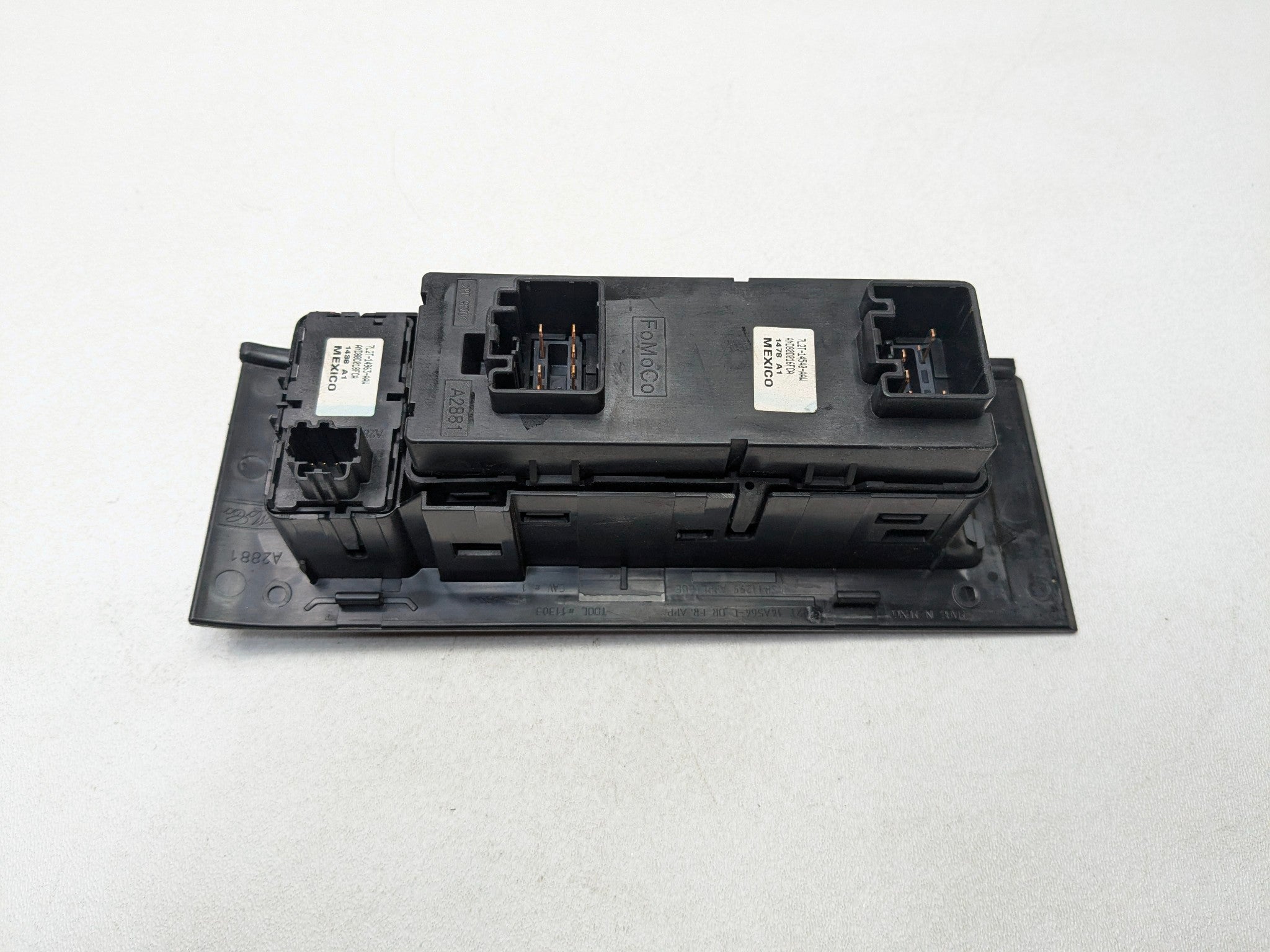 06 - 10 OEM FORD EXPLORER FRONT LEFT DRIVER SIDE MASTER WINDOW CONTROL SWITCH