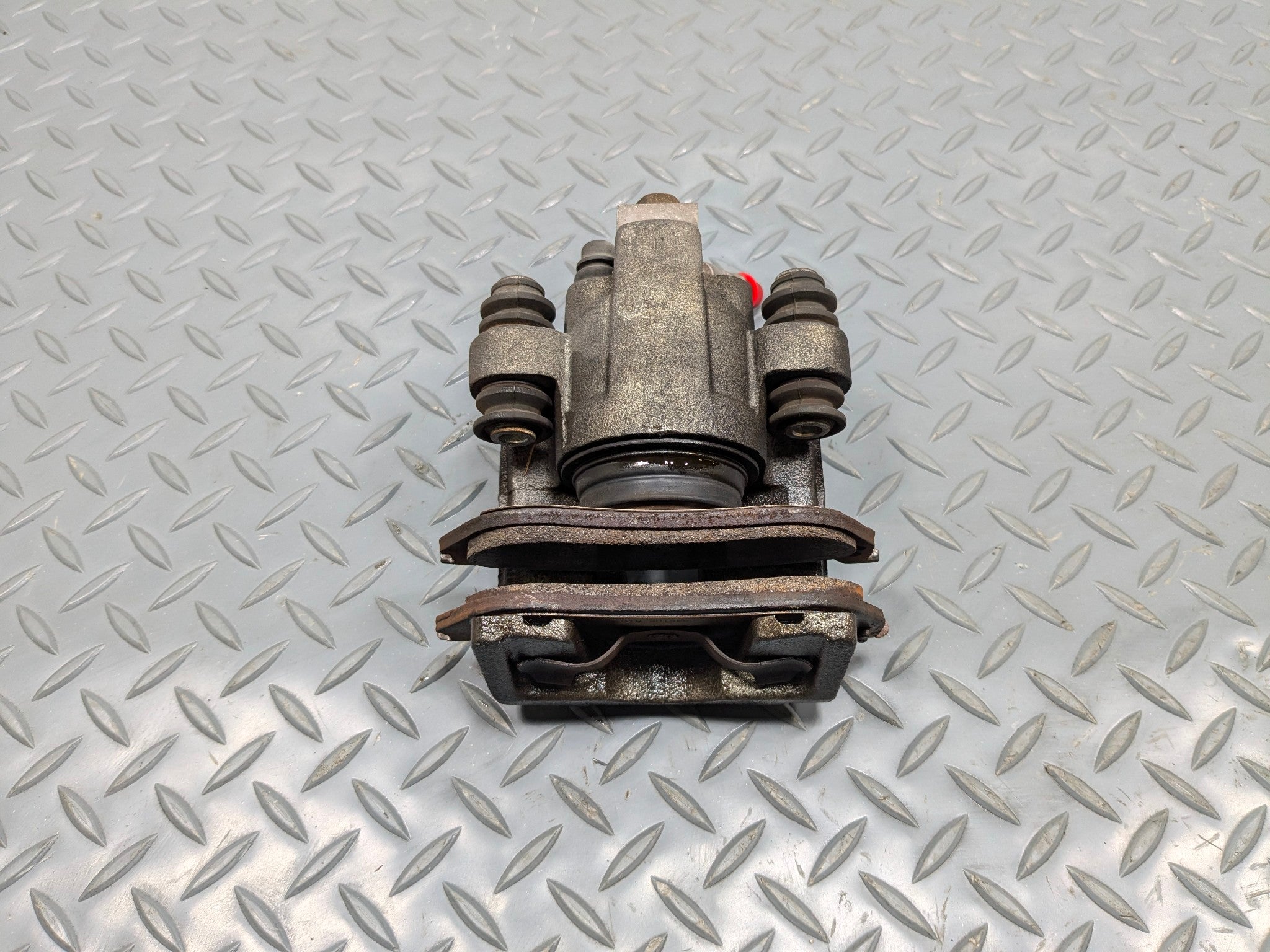 2006 - 2010 OEM FORD EXPLORER REAR RIGHT PASSENGER SIDE BRAKE CALIPER ASSEMBLY