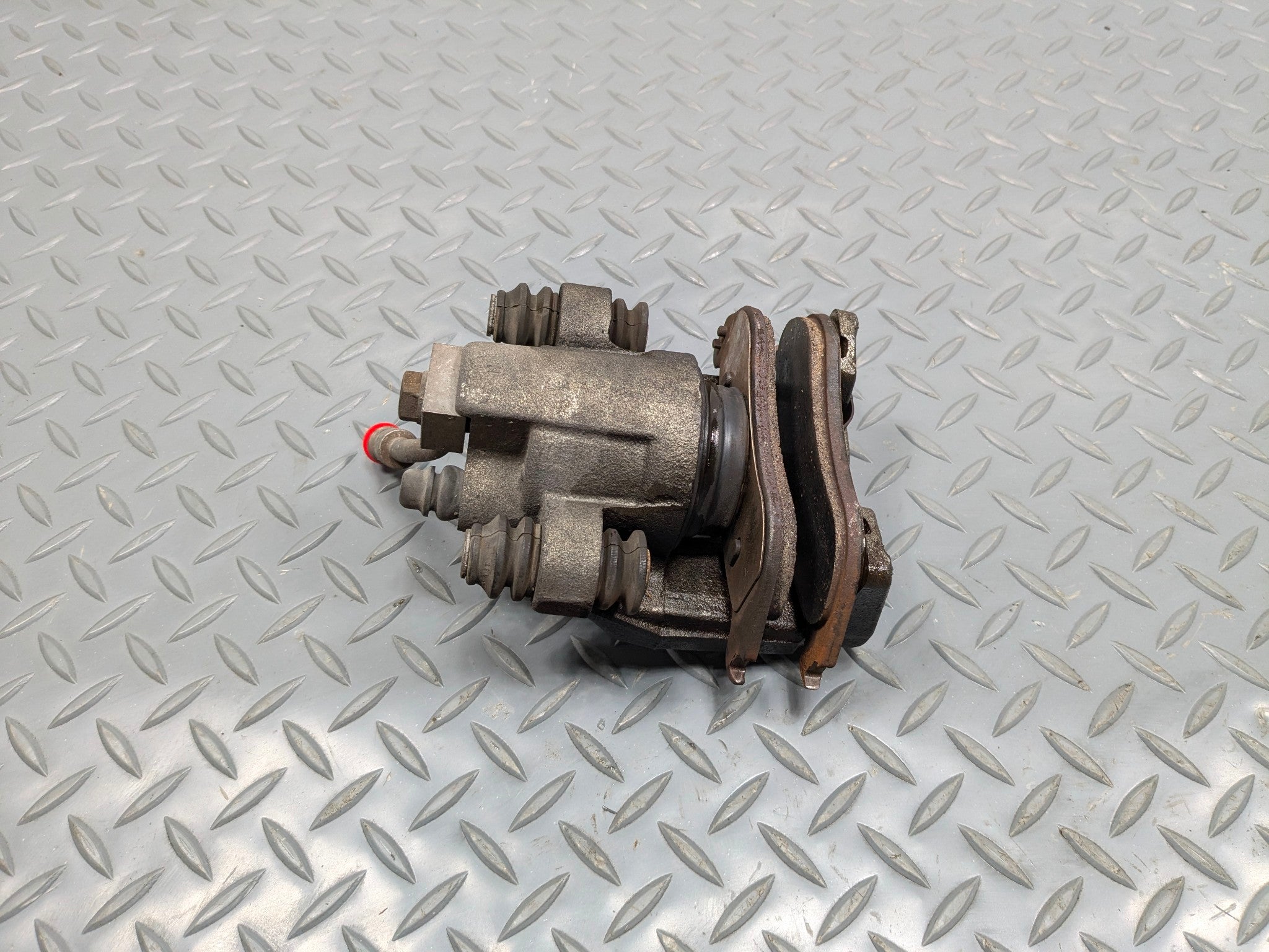 2006 - 2010 OEM FORD EXPLORER REAR RIGHT PASSENGER SIDE BRAKE CALIPER ASSEMBLY