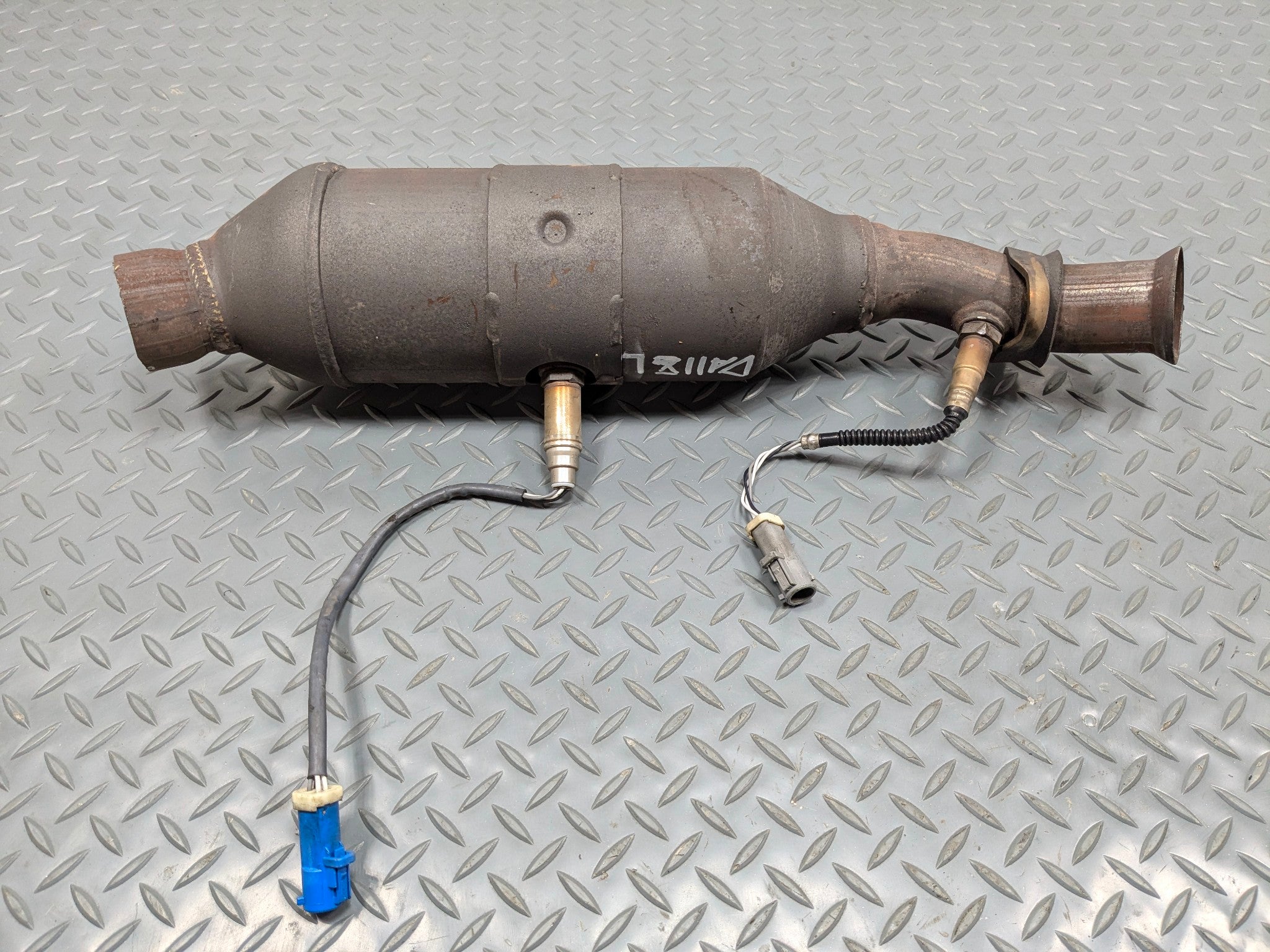 2006 - 2010 OEM FORD EXPLORER 4.0L LEFT DRIVER SIDE EXHAUST MANIFOLD DOWNPIPE