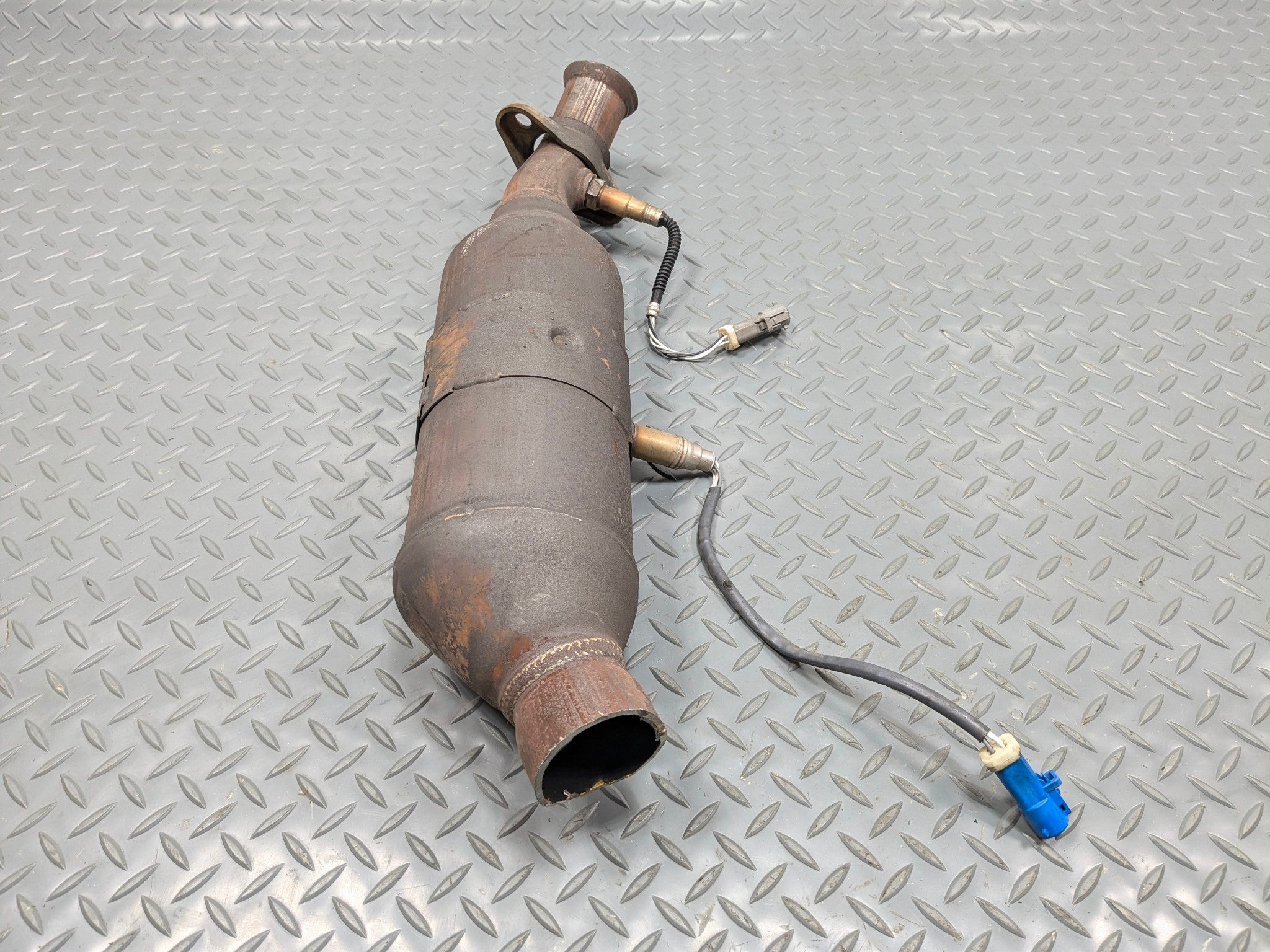 2006 - 2010 OEM FORD EXPLORER 4.0L LEFT DRIVER SIDE EXHAUST MANIFOLD DOWNPIPE