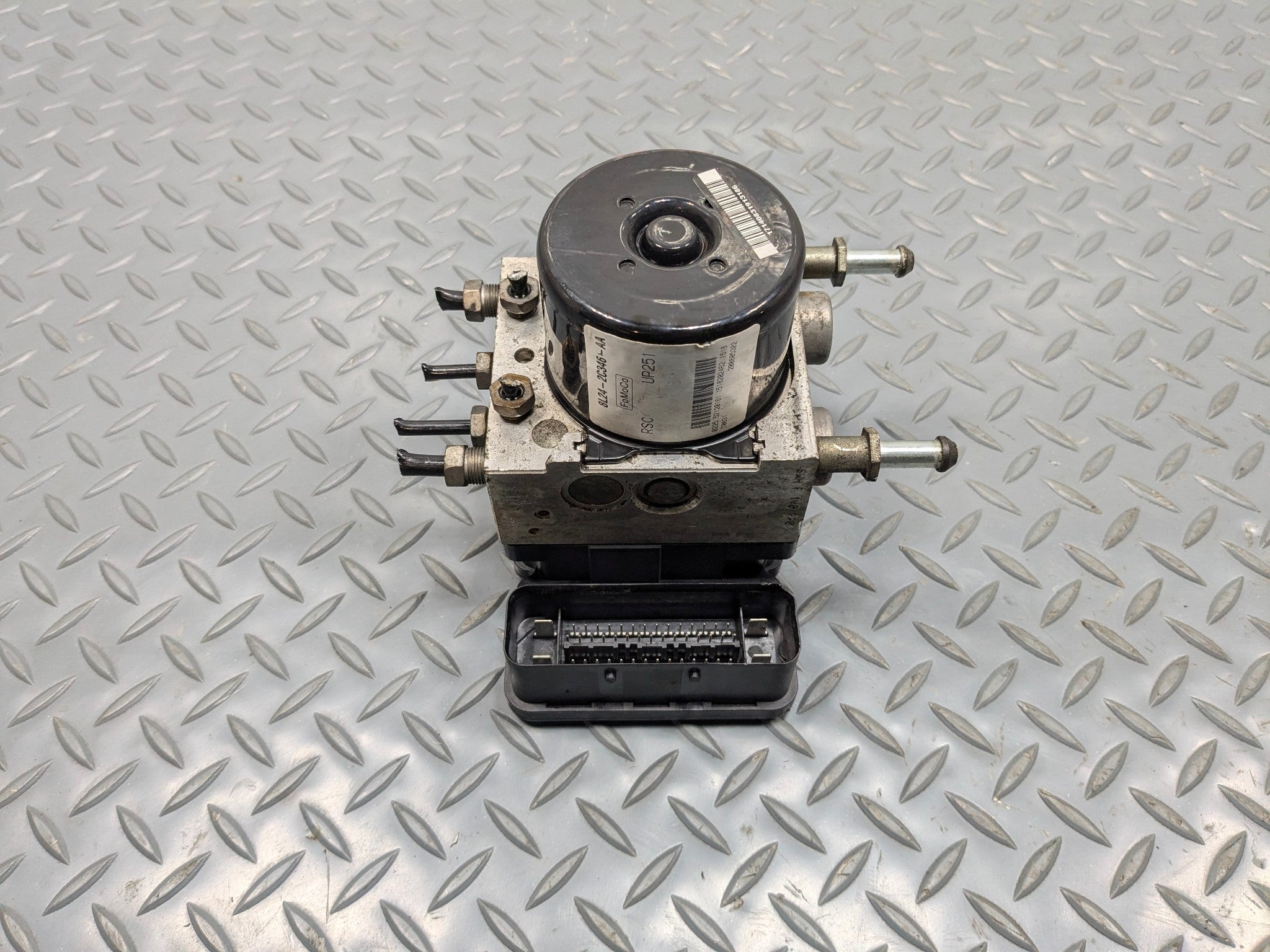 2006 - 2010 OEM FORD EXPLORER ANTI LOCK BRAKE PUMP ABS CONTROL MODULE