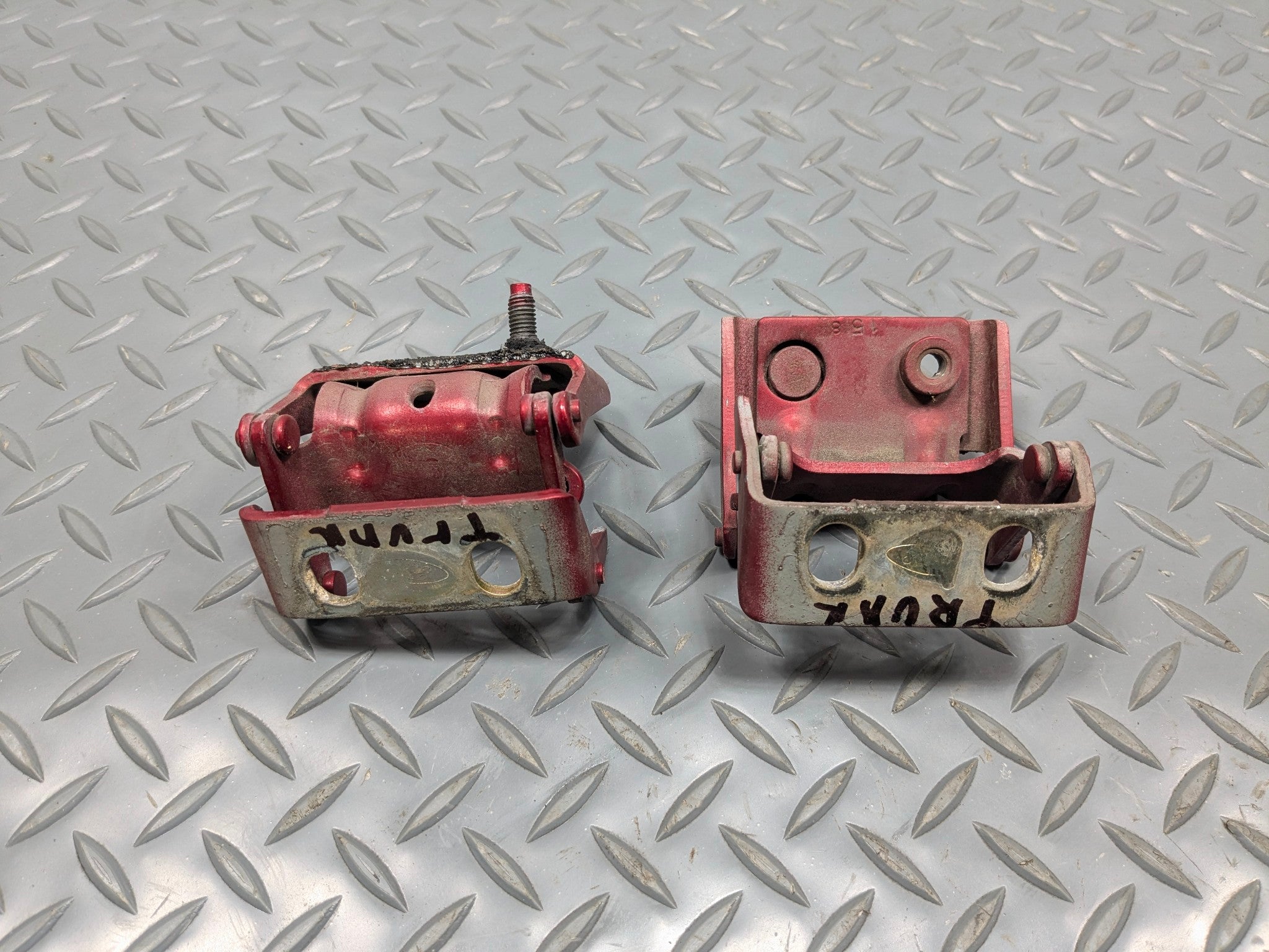 2006 - 2010 OEM FORD EXPLORER TRUNK LEFT AND RIGHT SIDE TAILGATE HINGE SET