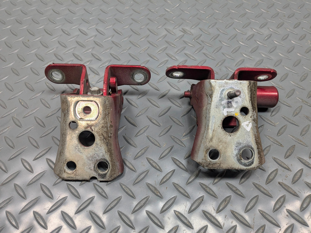 06 - 10 OEM FORD EXPLORER FRONT LEFT DRIVER SIDE UPPER AND LOWER DOOR HINGE SET