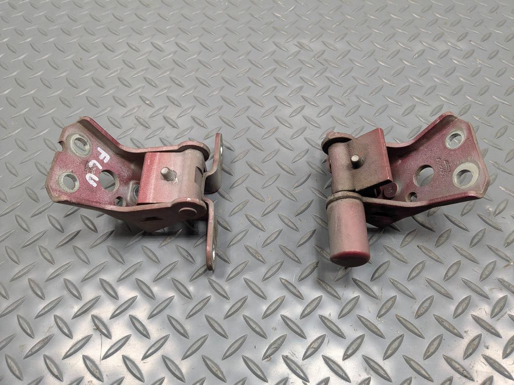 06 - 10 OEM FORD EXPLORER FRONT LEFT DRIVER SIDE UPPER AND LOWER DOOR HINGE SET