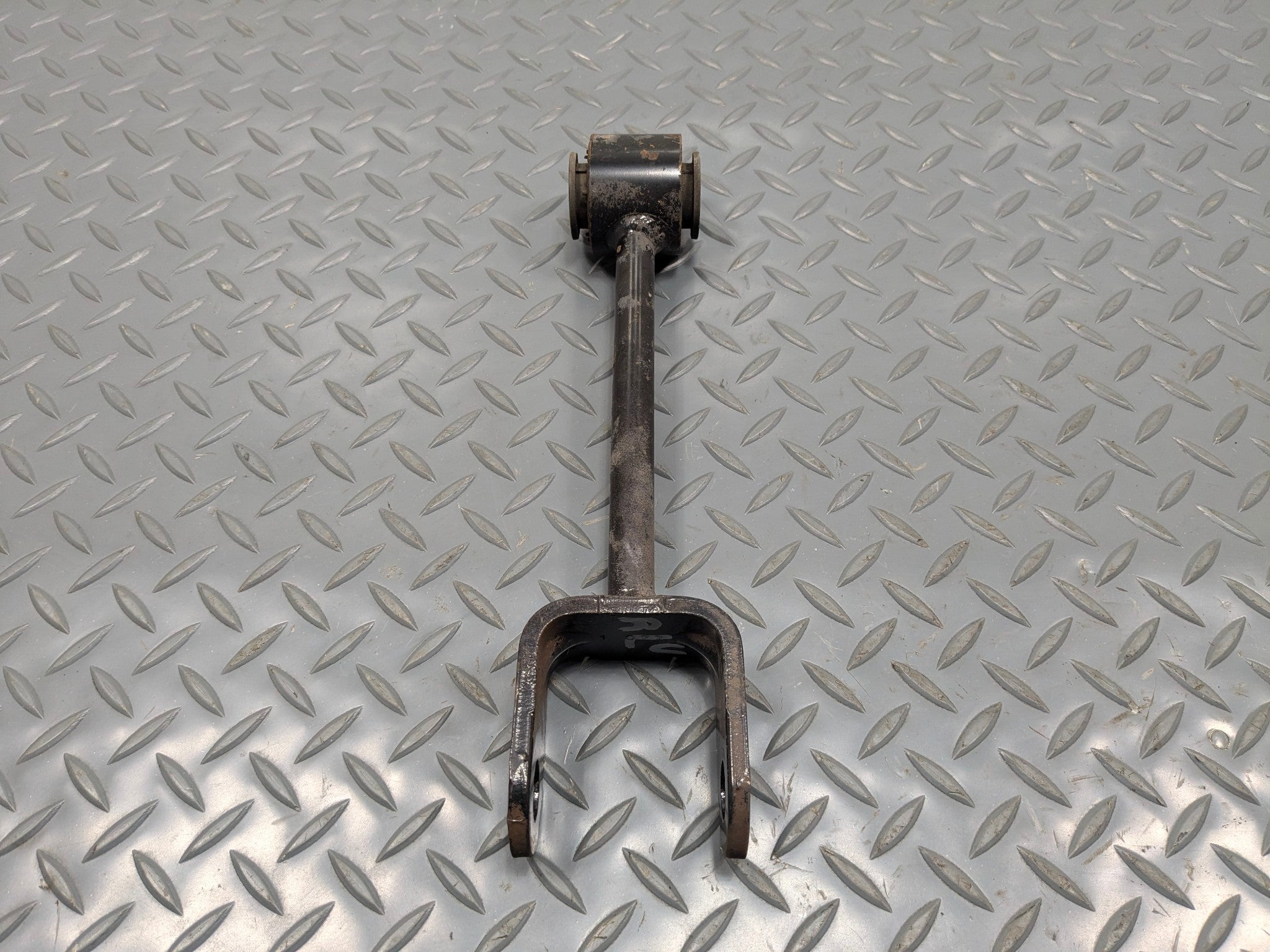 2006 - 2010 OEM FORD EXPLORER REAR LEFT DRIVER SIDE UPPER CONTROL ARM