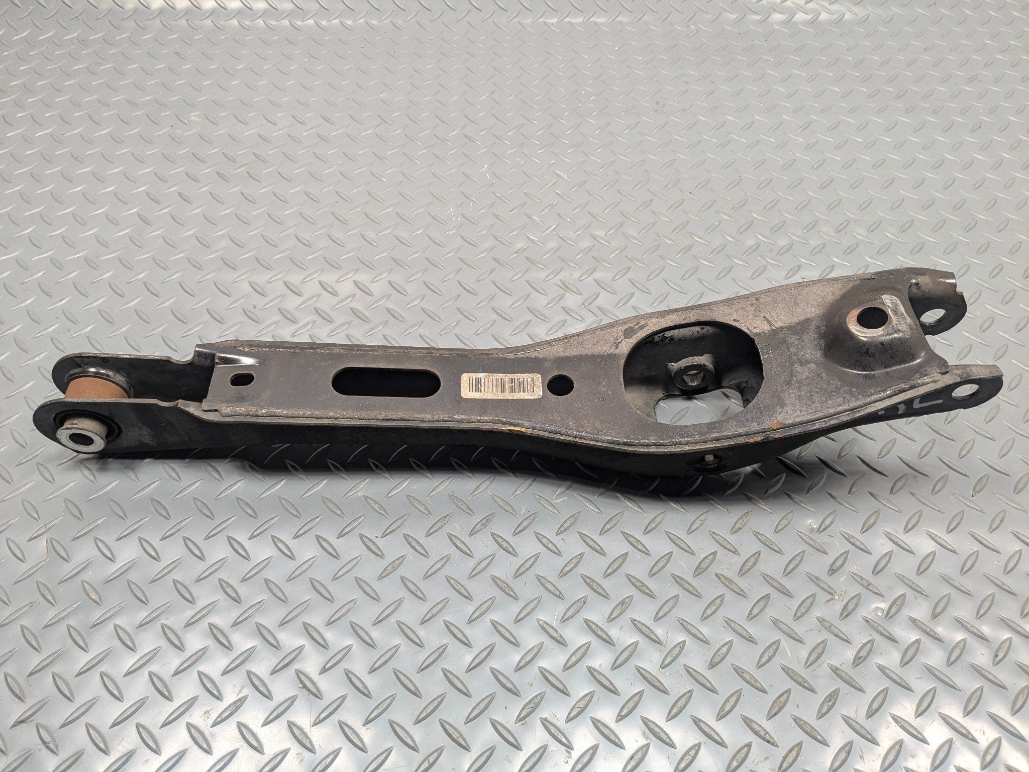 2006 - 2010 OEM FORD EXPLORER REAR LEFT SIDE SUSPENSION LOWER CONTROL ARM