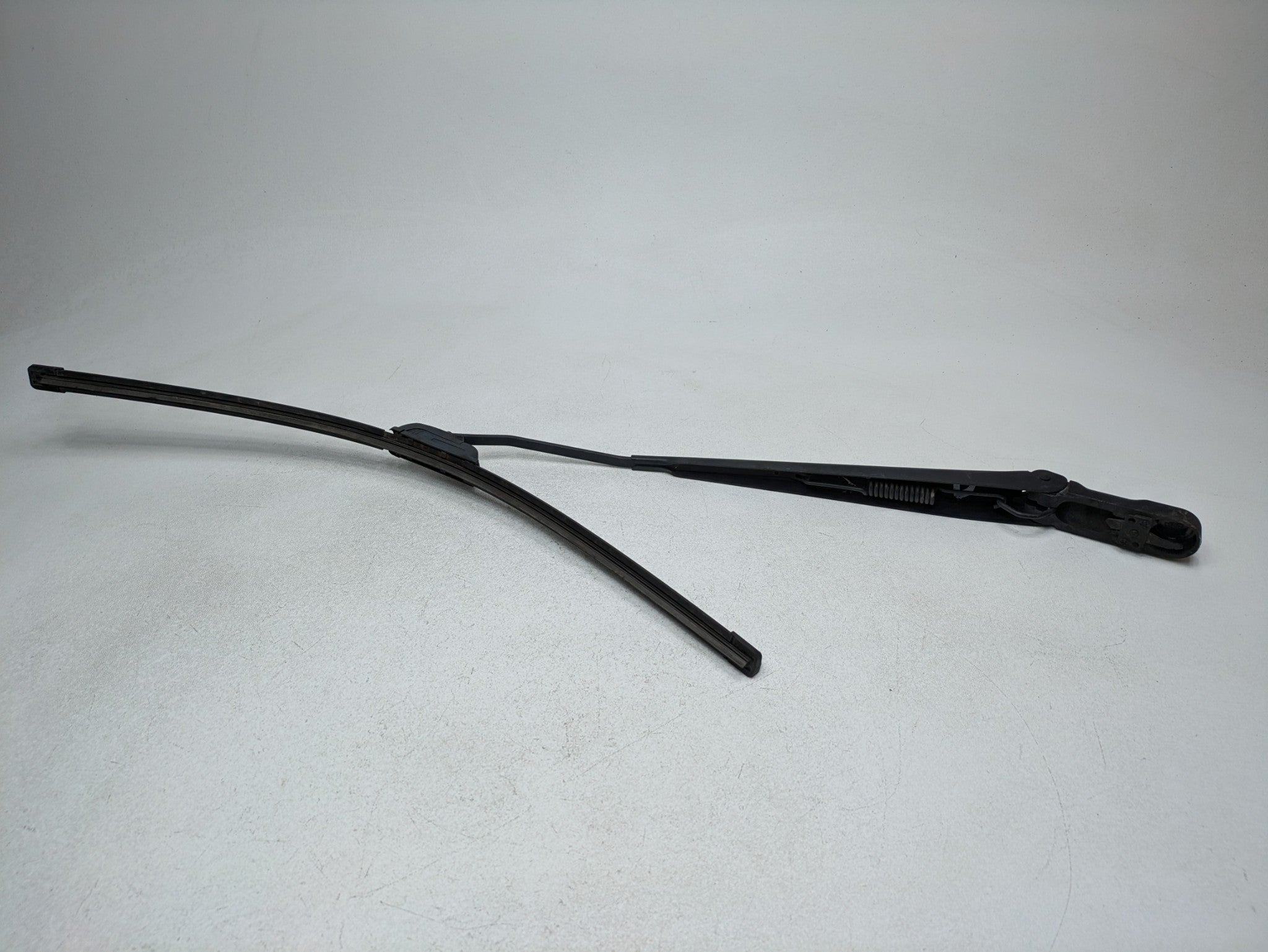 2006 - 2010 OEM FORD EXPLORER FRONT LEFT DRIVER SIDE WINDSHIELD WIPER ARM