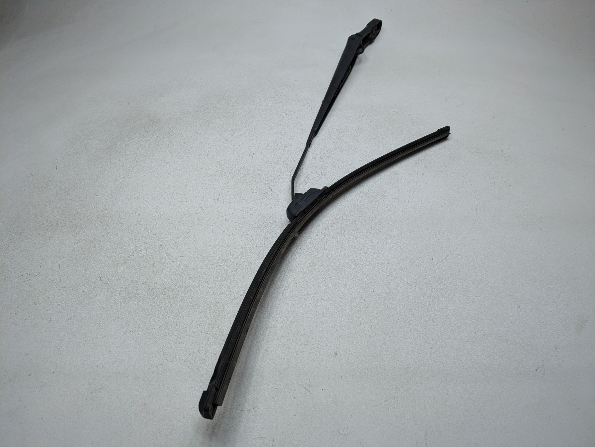 2006 - 2010 OEM FORD EXPLORER FRONT LEFT DRIVER SIDE WINDSHIELD WIPER ARM