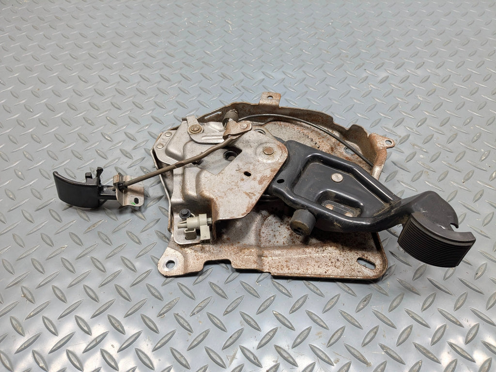 06 - 10 OEM FORD EXPLORER EMERGENCY PARKING BRAKE PEDAL WITH BRACKET ASSEMBLY