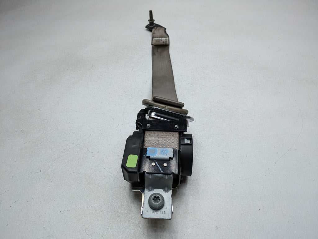 2006 - 2010 OEM FORD EXPLORER REAR RIGHT PASSENGER SIDE SEAT BELT RETRACTOR