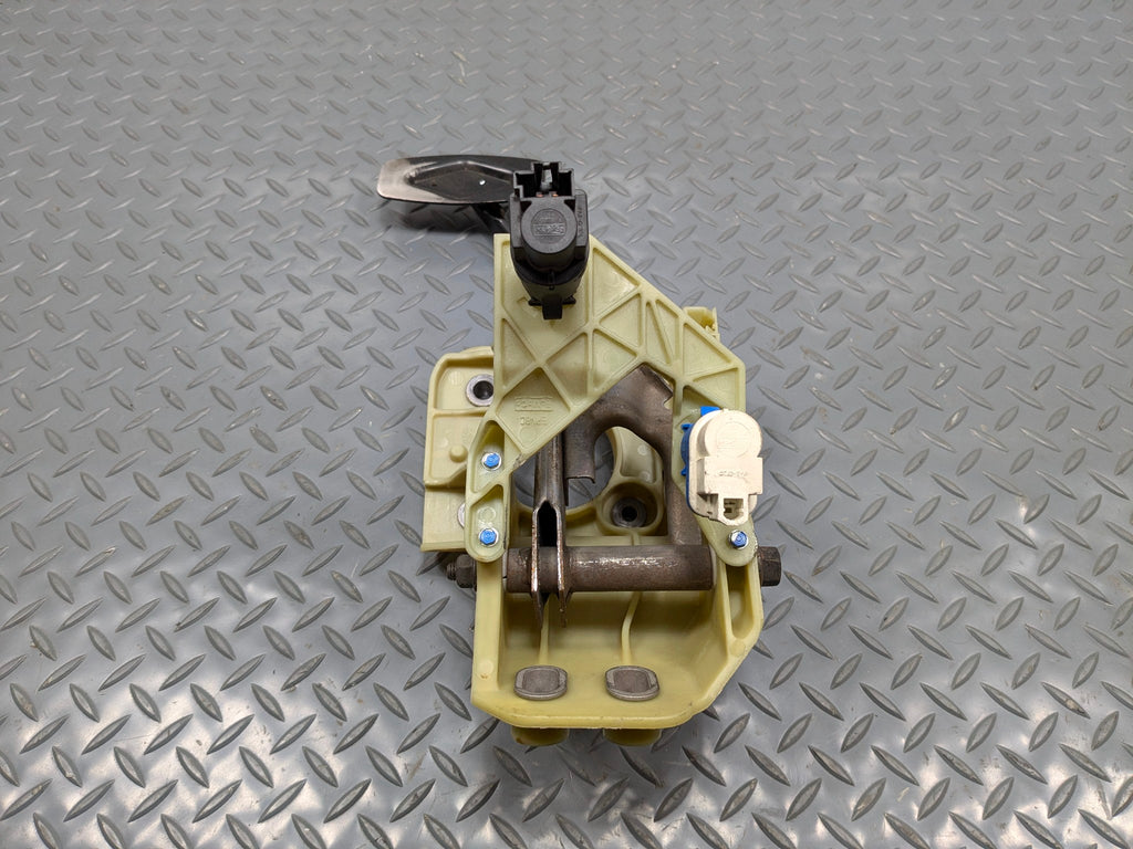 2006 - 2010 OEM FORD EXPLORER FRONT FLOOR FOOT BRAKE PEDAL WITH BRACKET