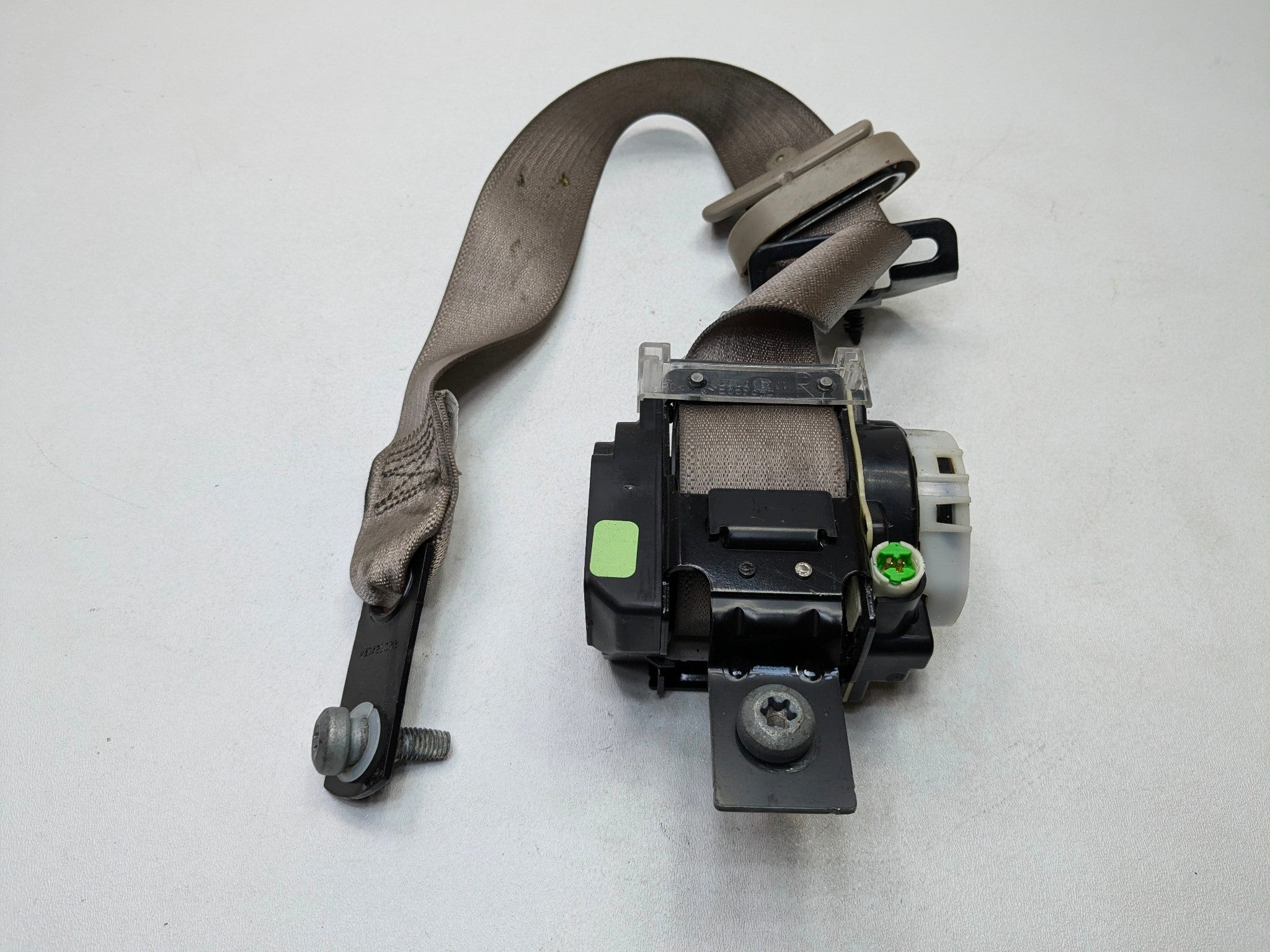 2006 - 2010 OEM FORD EXPLORER FRONT RIGHT PASSENGER SIDE SEAT BELT RETRACTOR