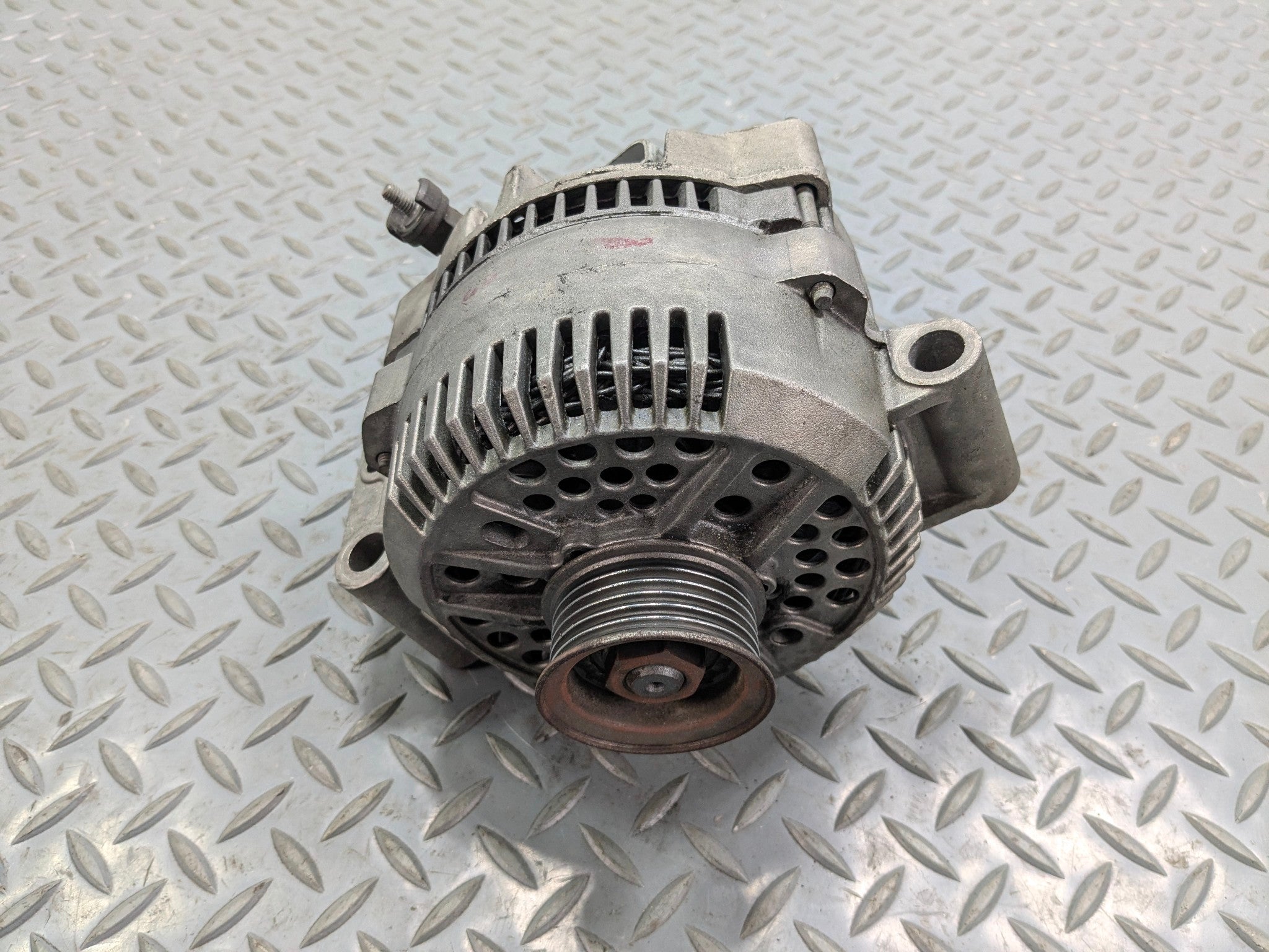 2006 - 2010 OEM FORD EXPLORER POWER GENERATOR ENGINE MOTOR ALTERNATOR ASSEMBLY