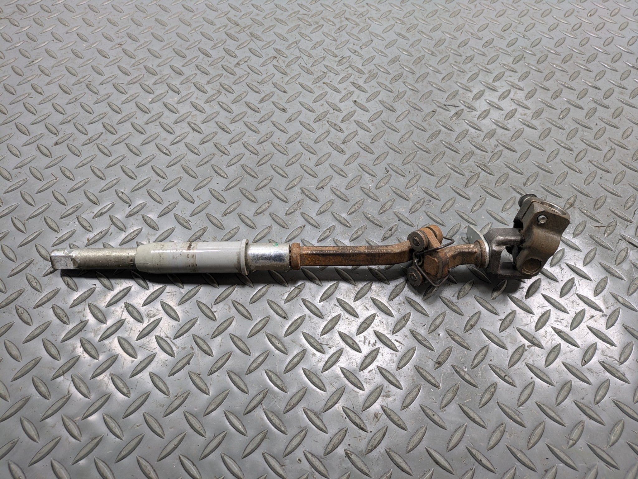 2006 - 2010 OEM FORD EXPLORER FRONT LOWER INTERMEDIATE STEERING SHAFT