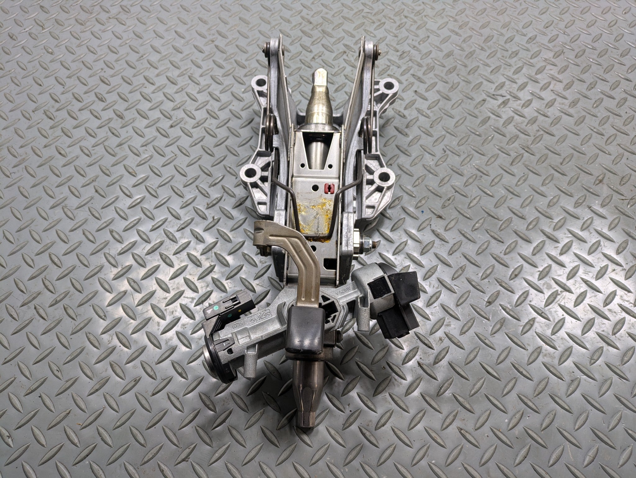 2006 - 2010 OEM FORD EXPLORER POWER ADJUSTMENT STEERING COLUMN ASSEMBLY