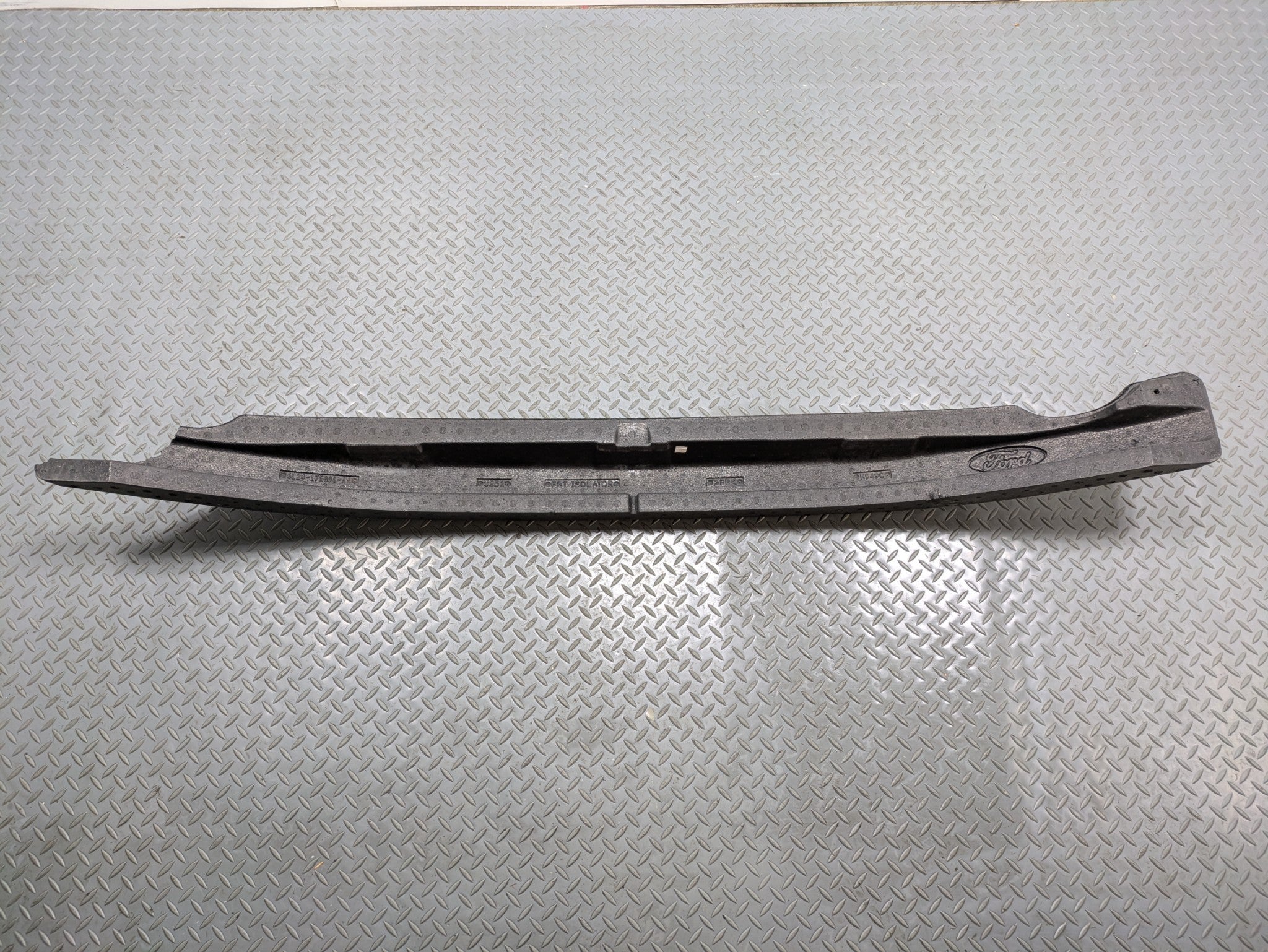 06 - 10 OEM FORD EXPLORER FRONT BUMPER REINFORCEMENT IMPACT ENERGY ABSORBER FOAM