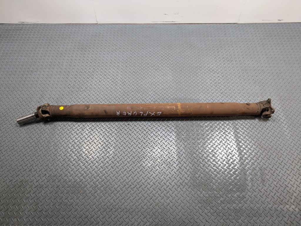 2006 - 2010 OEM FORD EXPLORER REAR DRIVE SHAFT CARDAN PROPELLER ASSEMBLY
